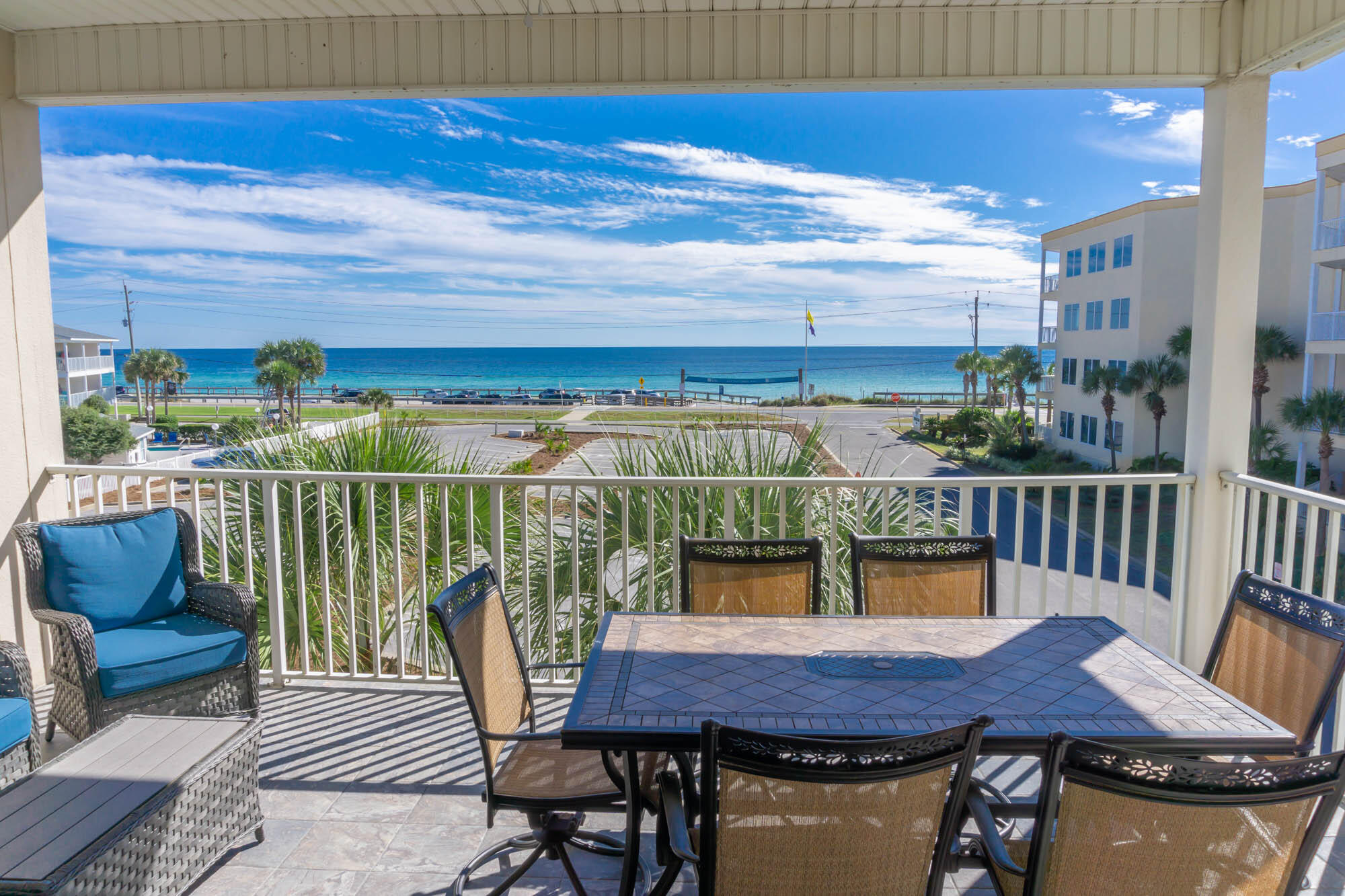 PAVILION PALMS - Residential