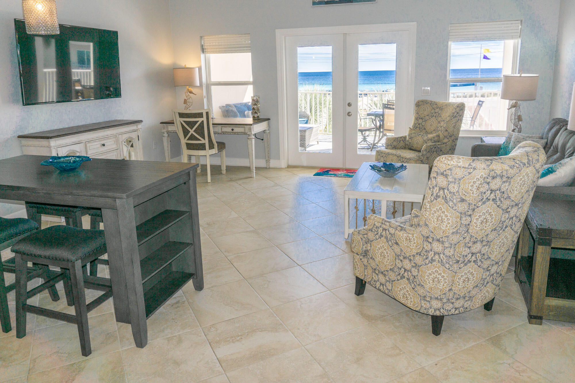 PAVILION PALMS - Residential