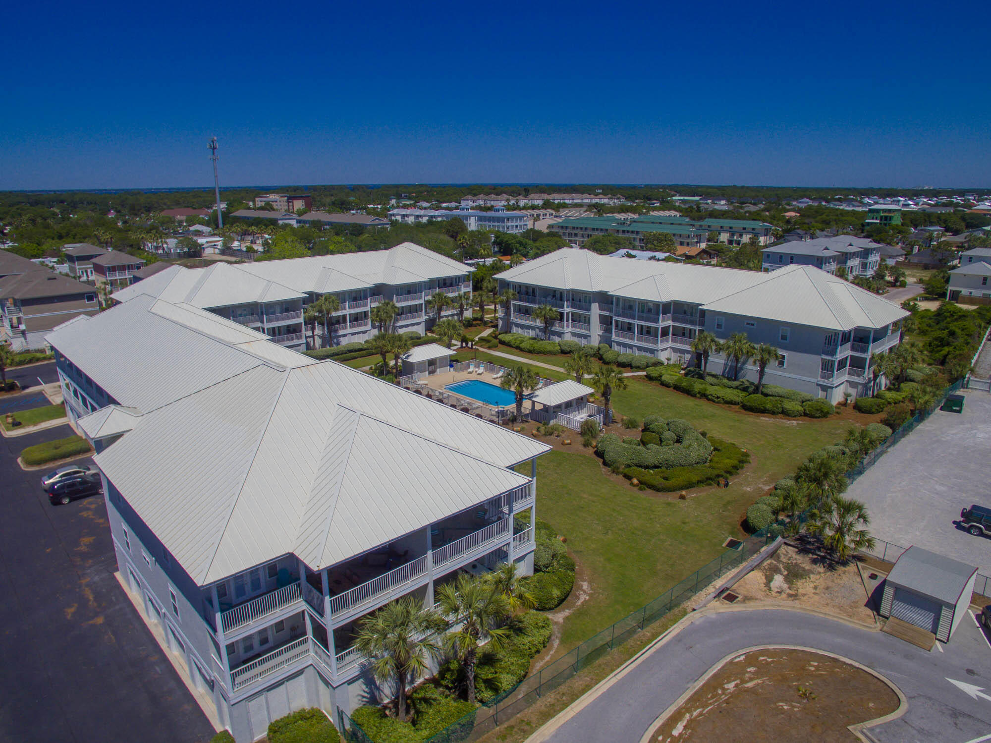 PAVILION PALMS - Residential