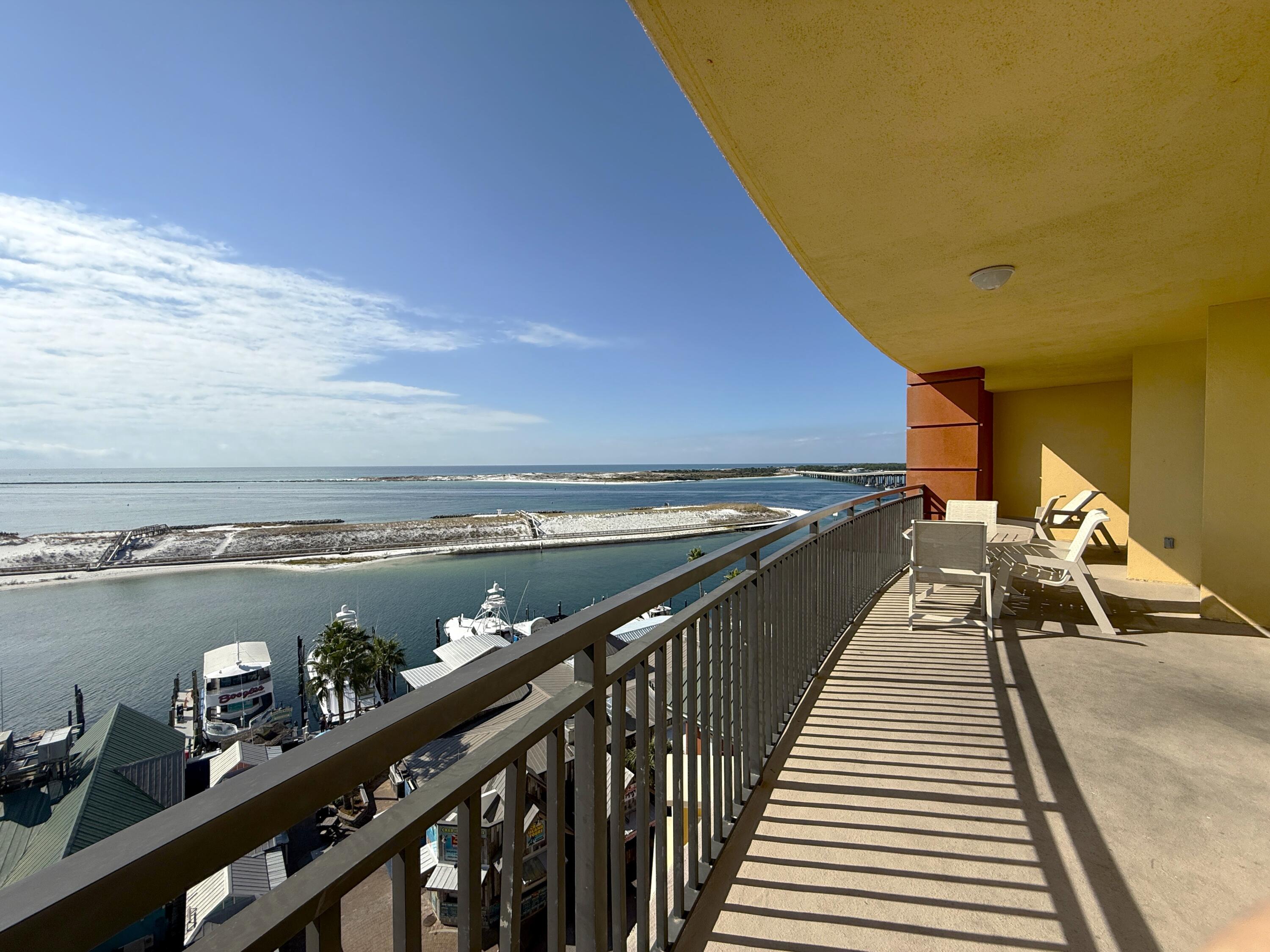 EMERALD GRANDE - Residential