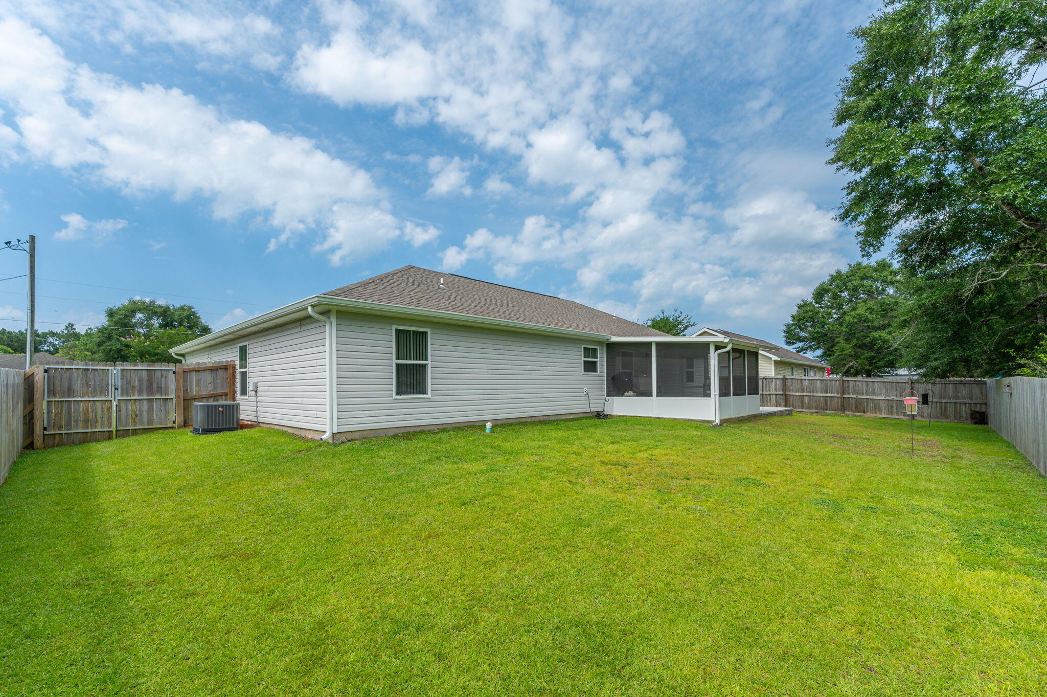 OAKWOOD LAKES ESTATES - Residential