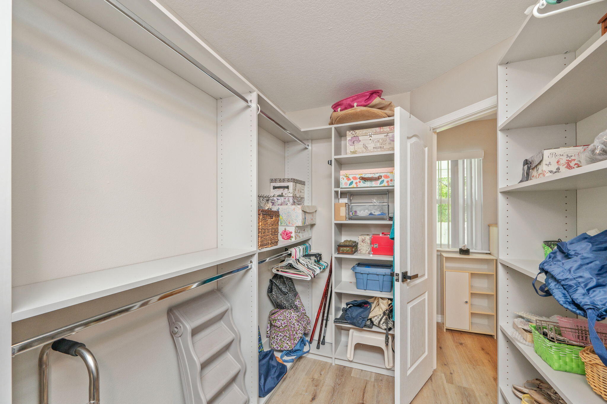 OAKWOOD LAKES ESTATES - Residential