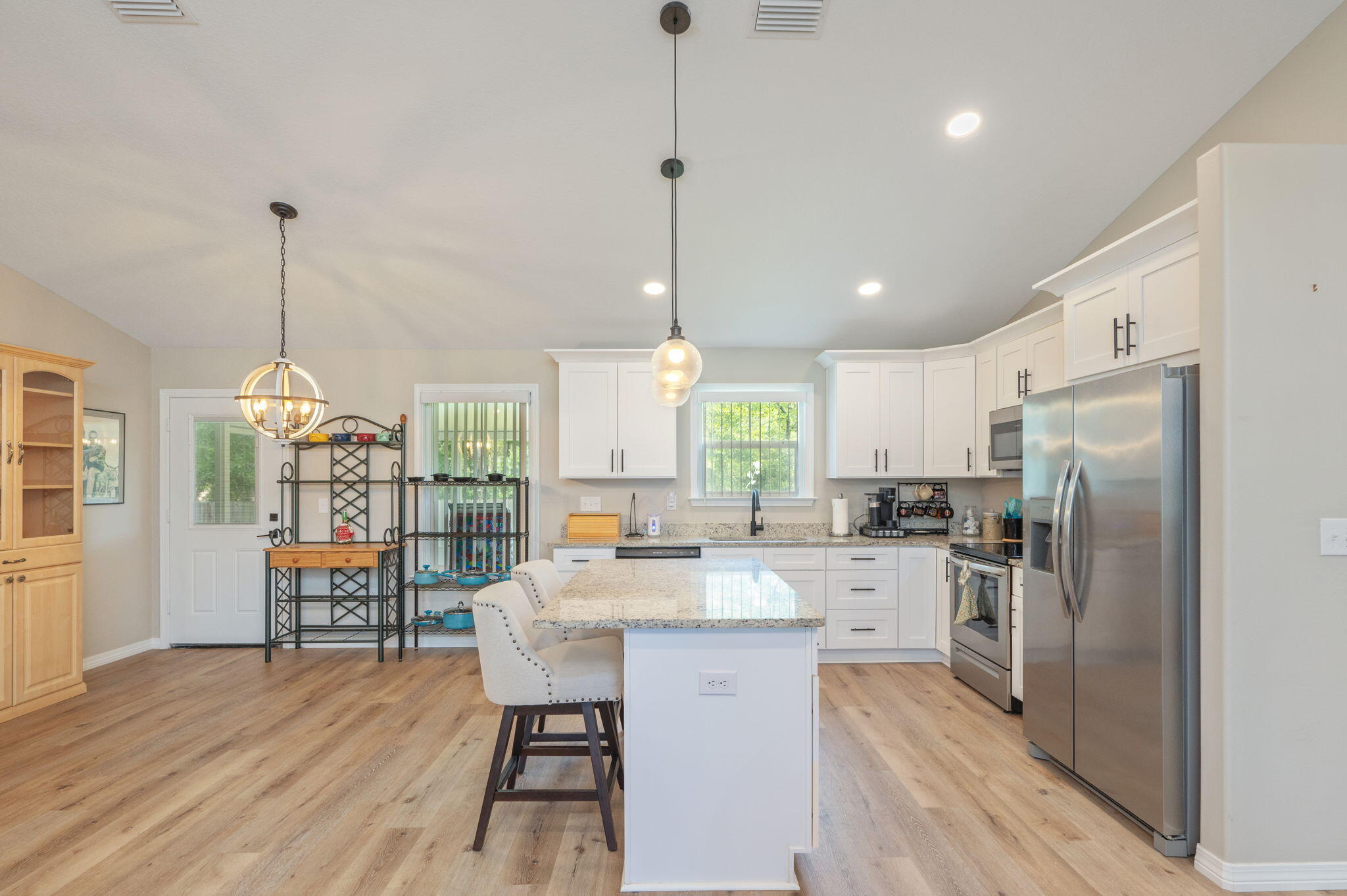 OAKWOOD LAKES ESTATES - Residential