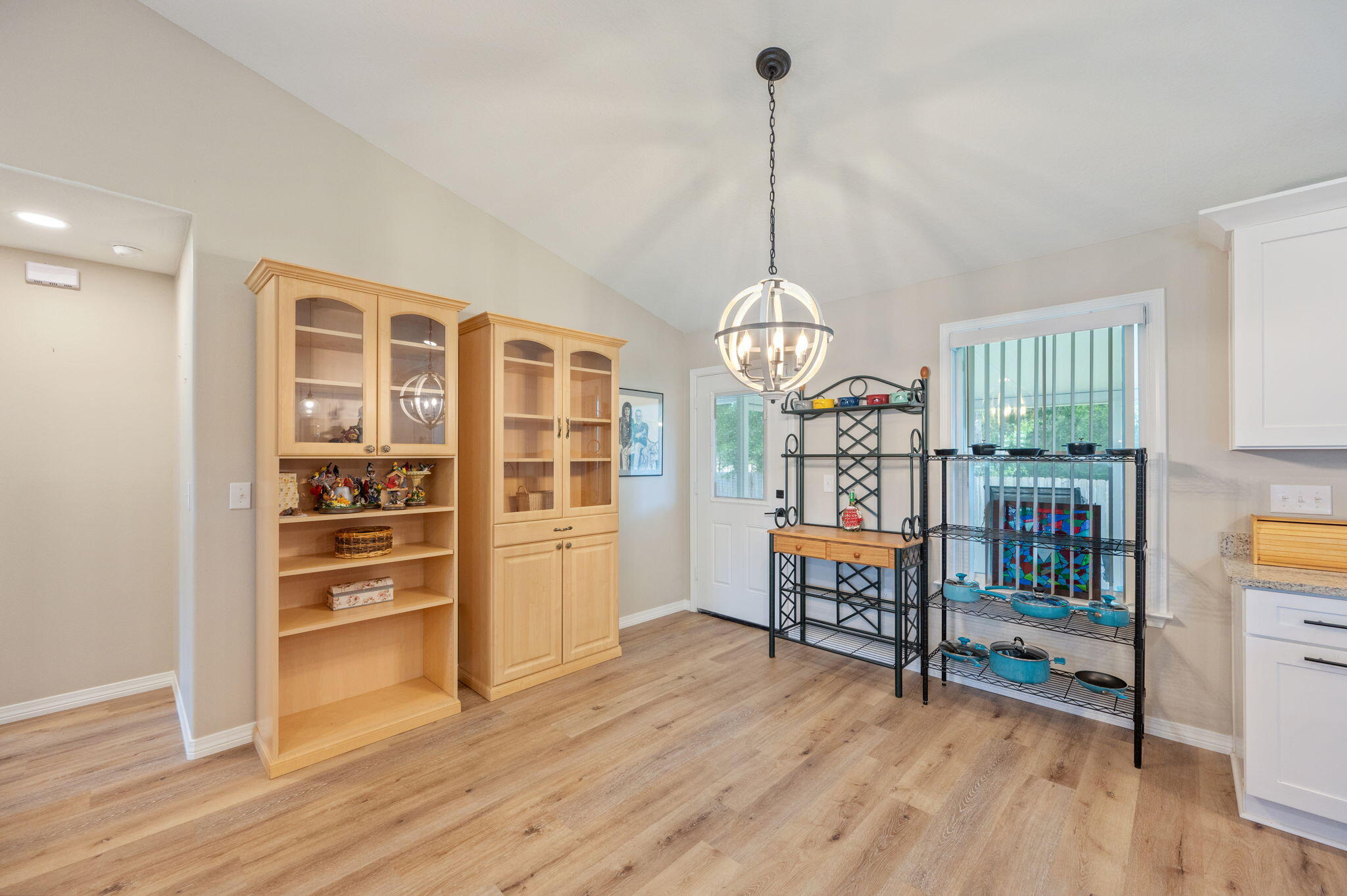 OAKWOOD LAKES ESTATES - Residential