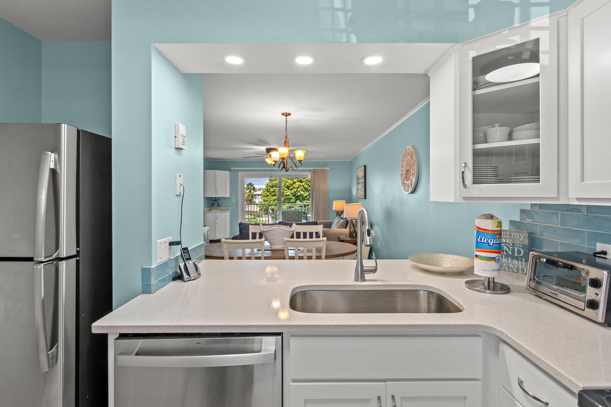 ISLANDER CONDO PH 2 - Residential