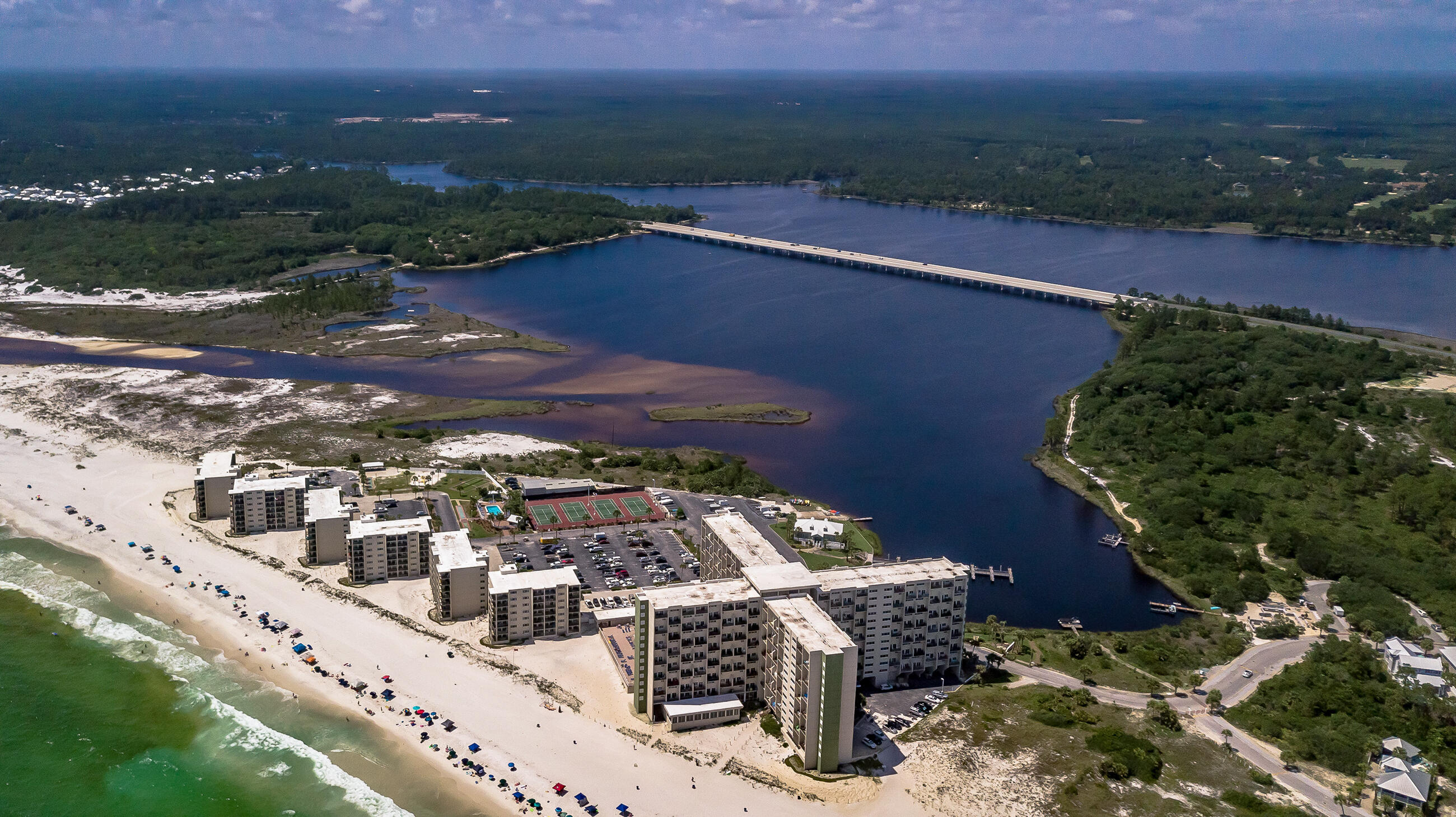 PINNACLE PORT - Residential