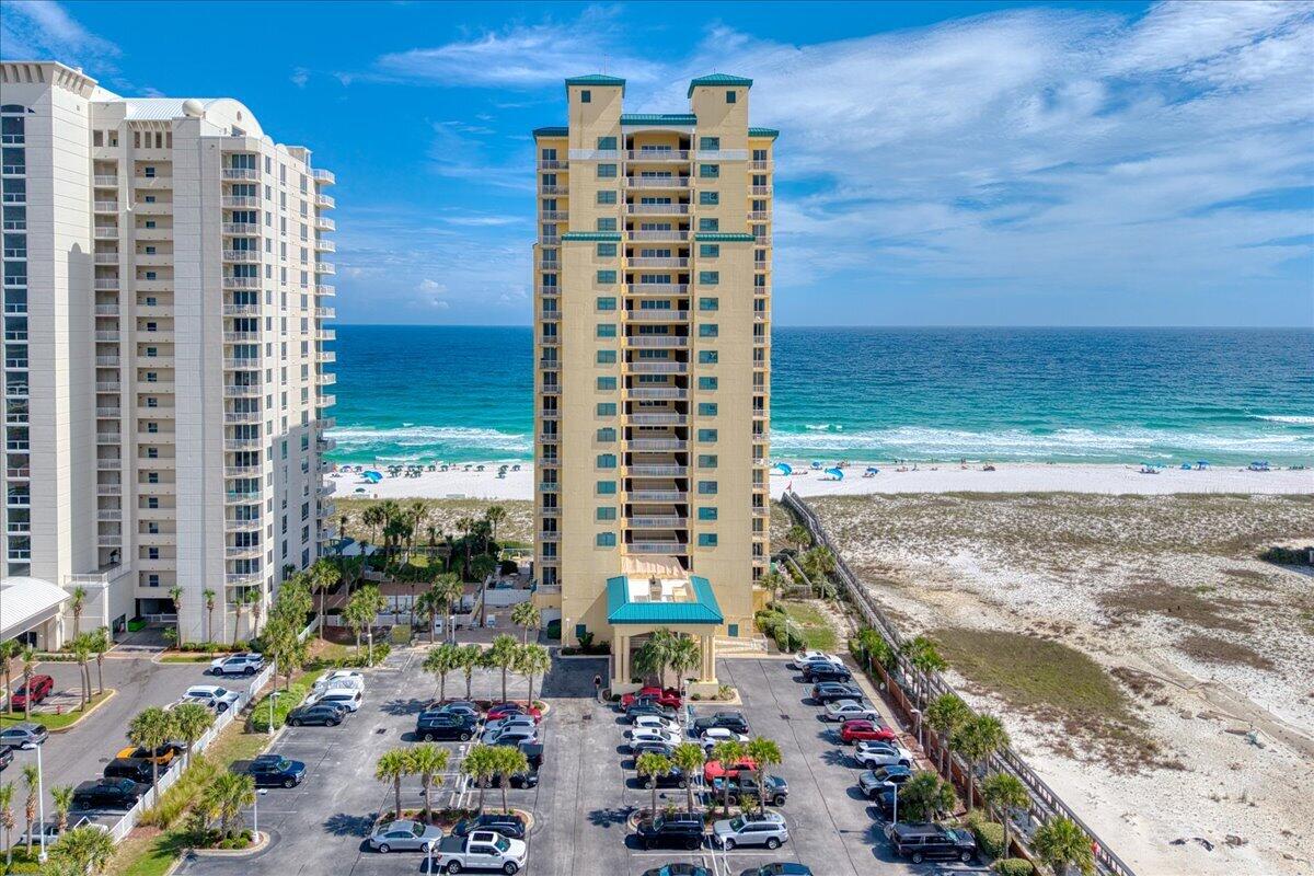 CARIBBEAN RESORT - Residential