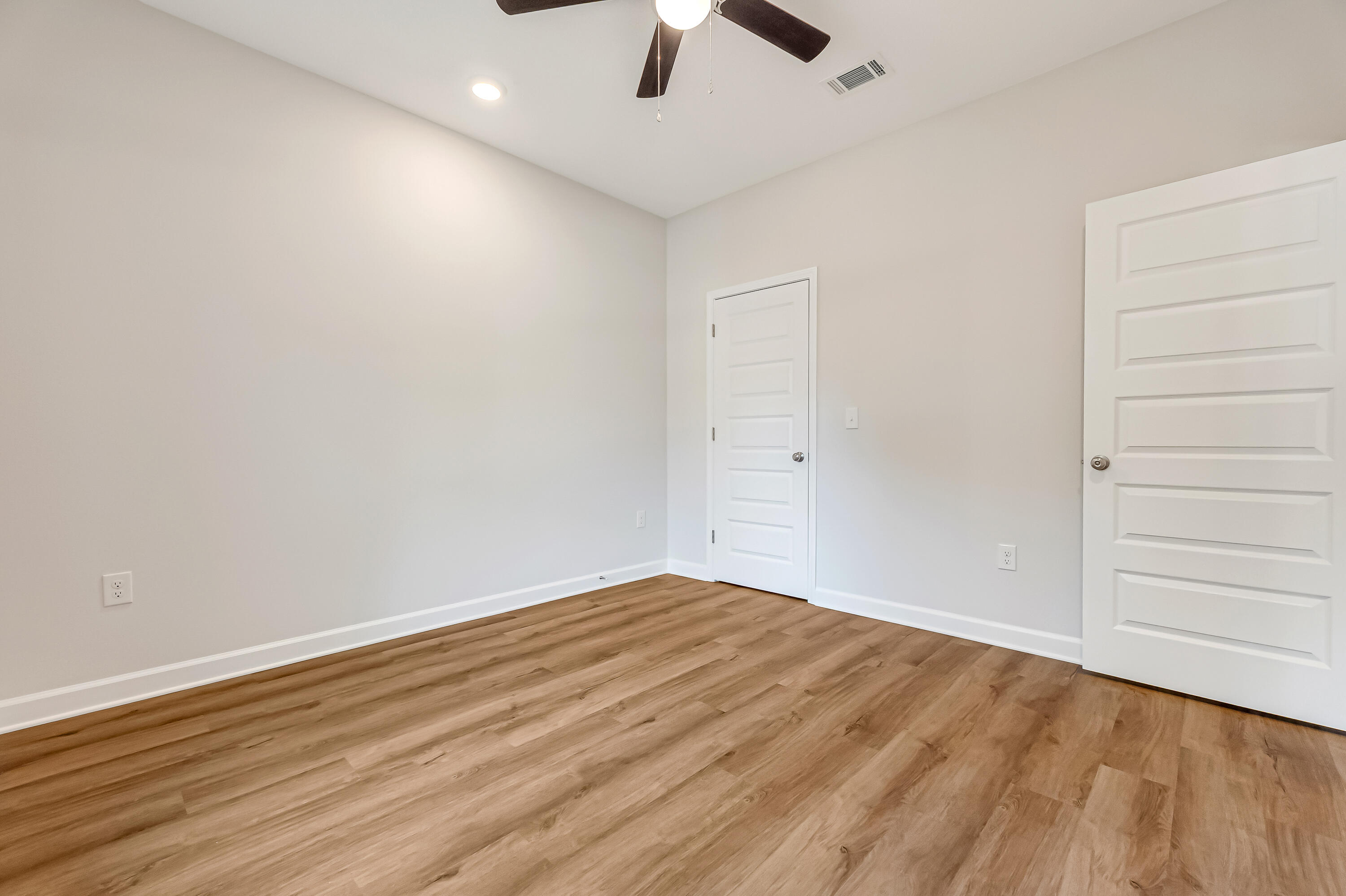 FOXWOOD ESTATES 1 - Residential