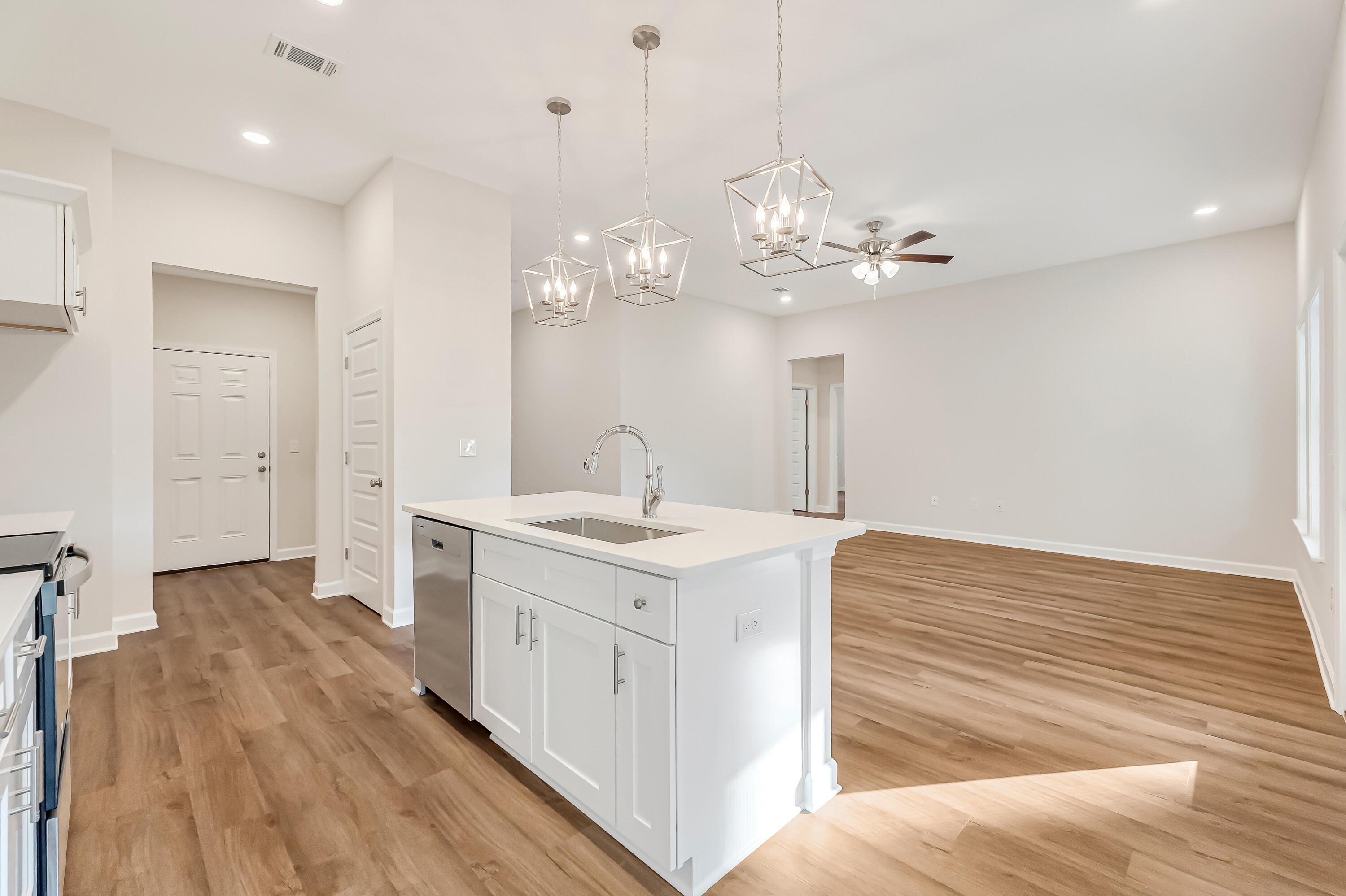 FOXWOOD ESTATES 1 - Residential