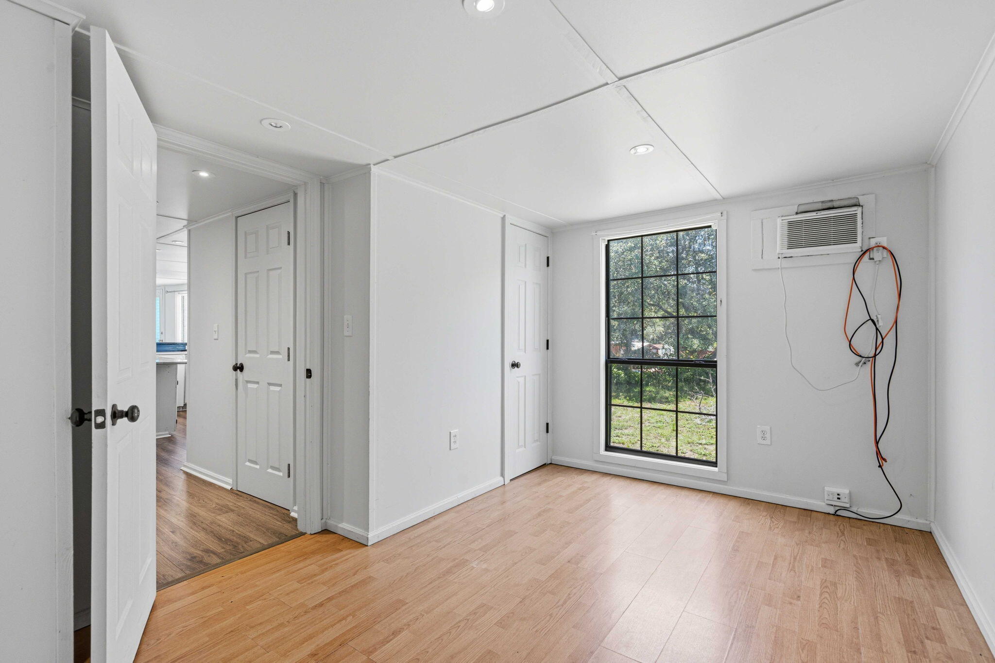 EAST BAY HEIGHTS - Residential