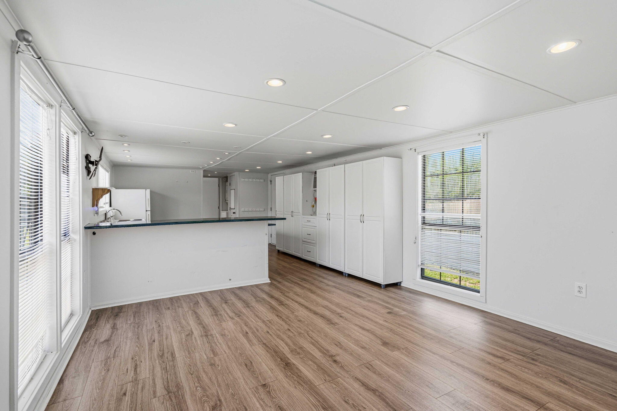 EAST BAY HEIGHTS - Residential