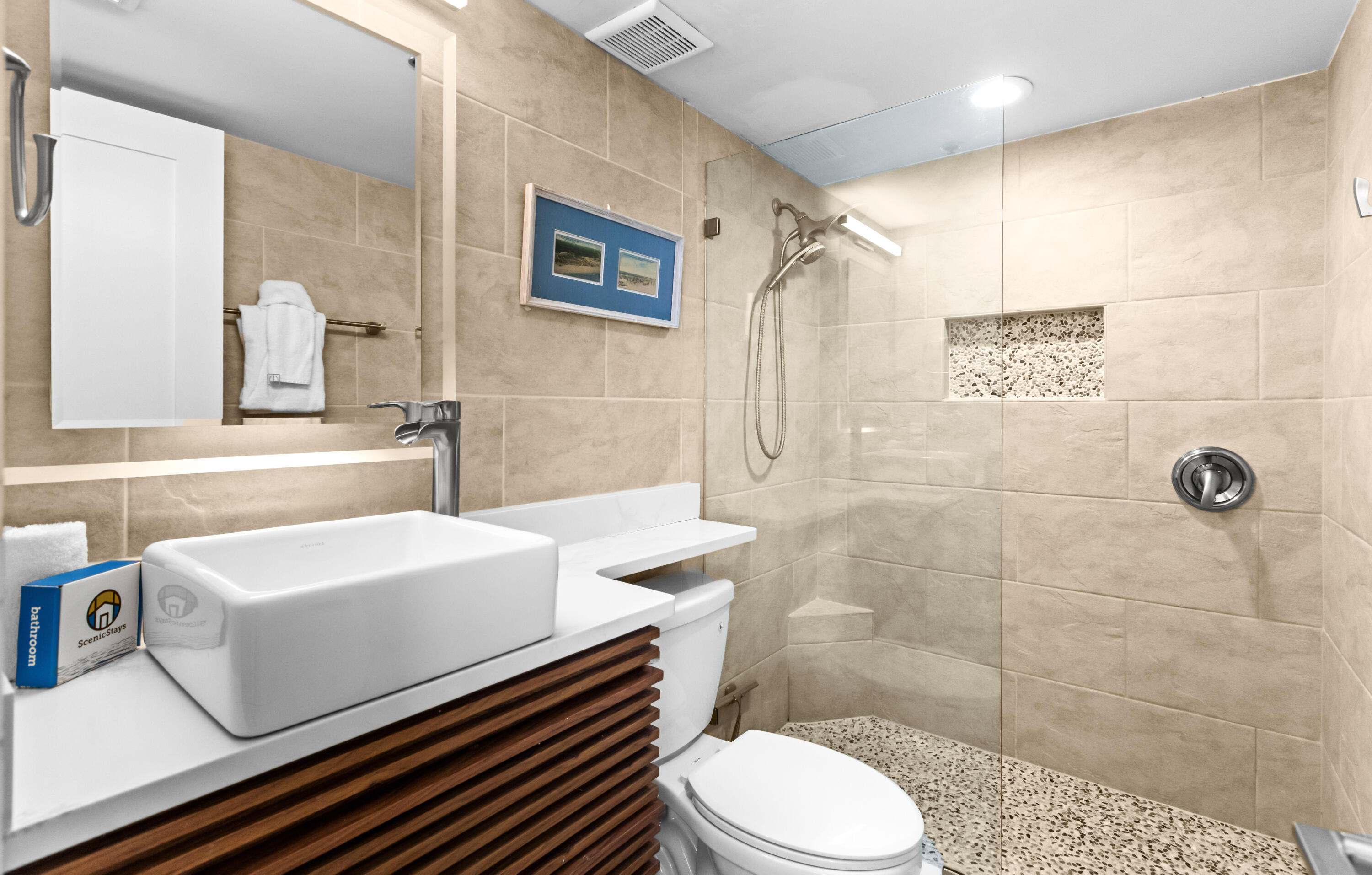 ONE SEAGROVE PLACE CONDOMINIUM - Residential