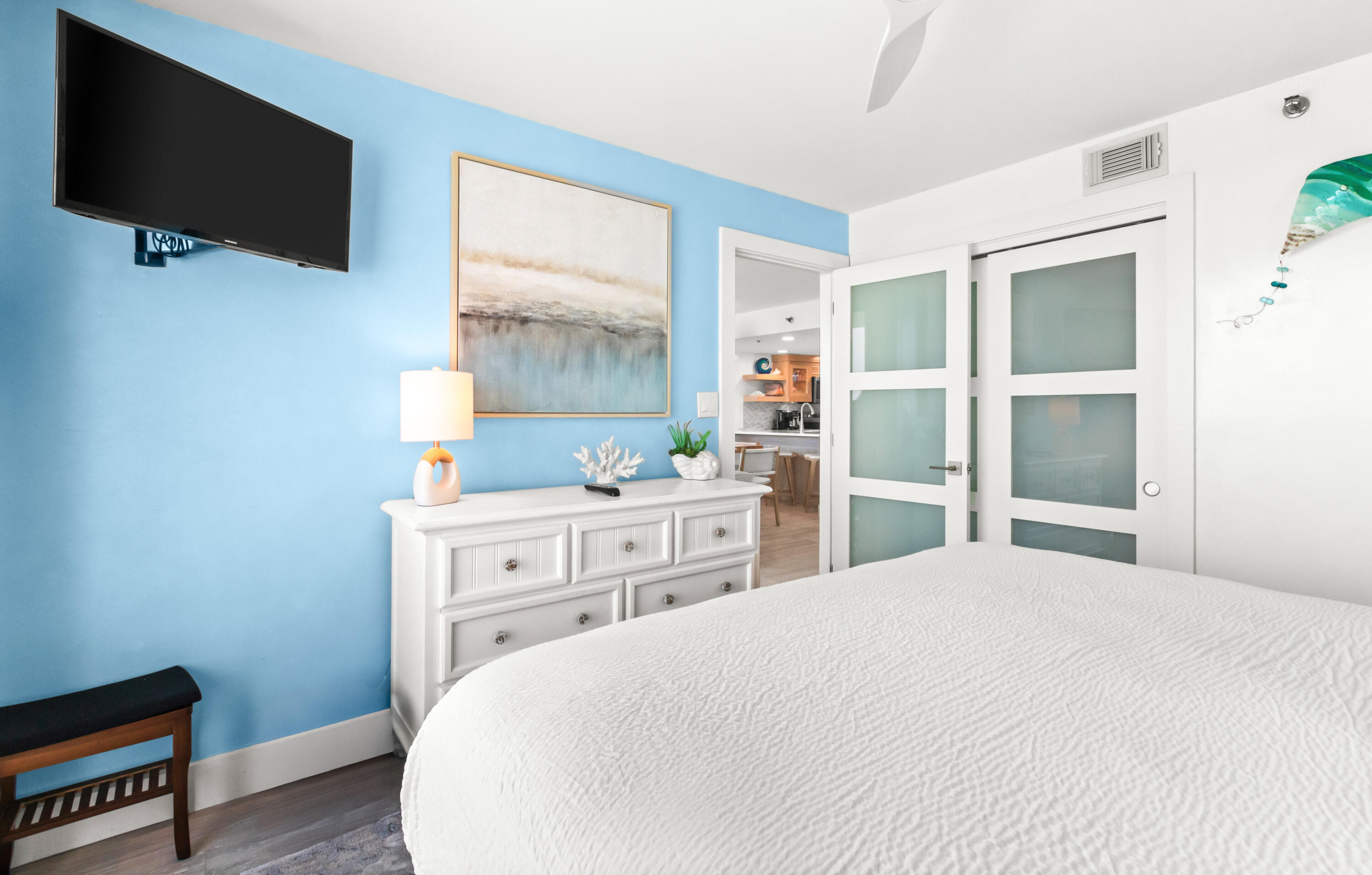 ONE SEAGROVE PLACE CONDOMINIUM - Residential
