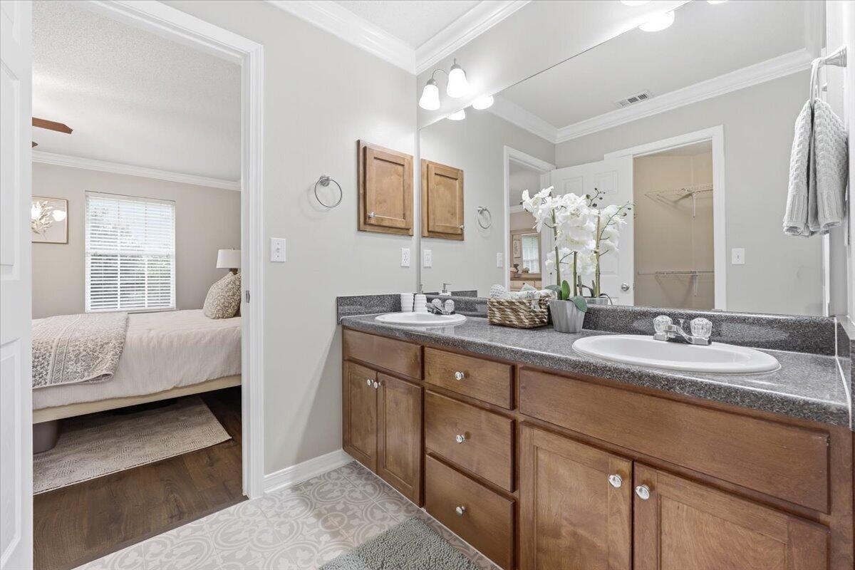 ALICIA PLACE - Residential