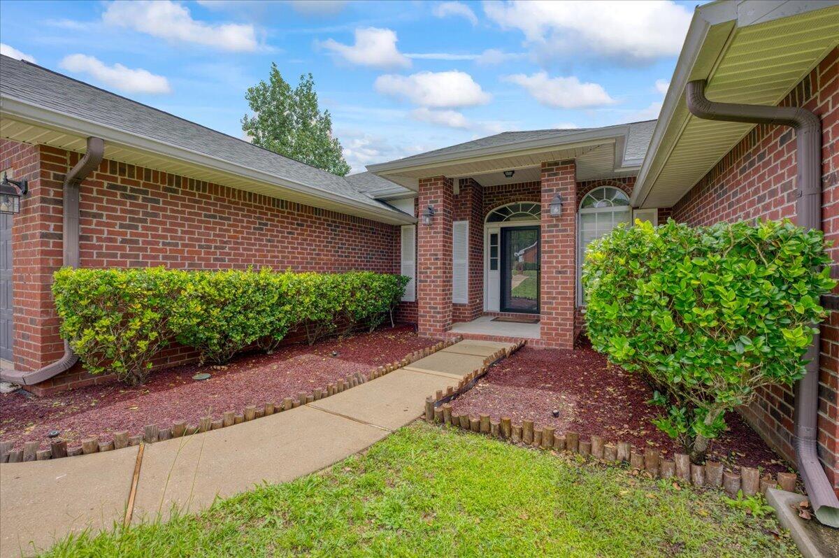ALICIA PLACE - Residential