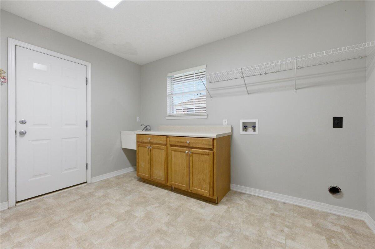 ALICIA PLACE - Residential