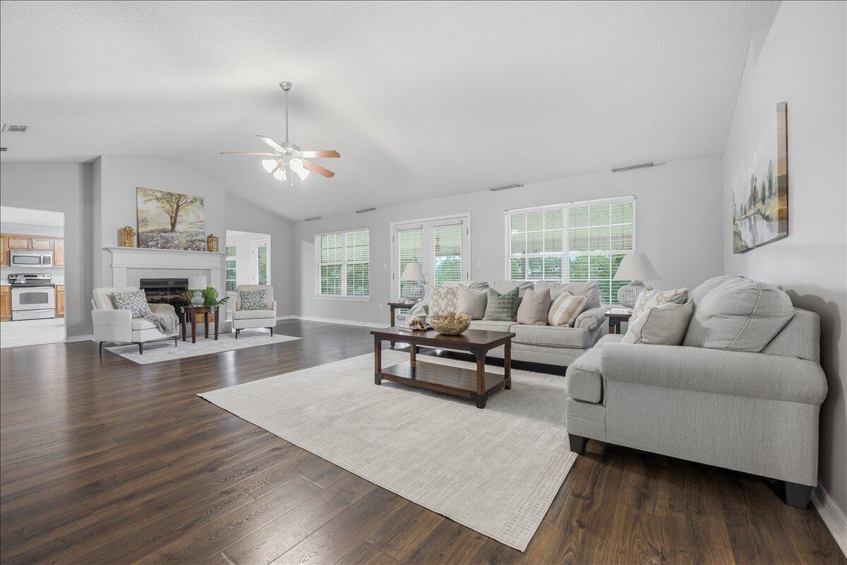 ALICIA PLACE - Residential