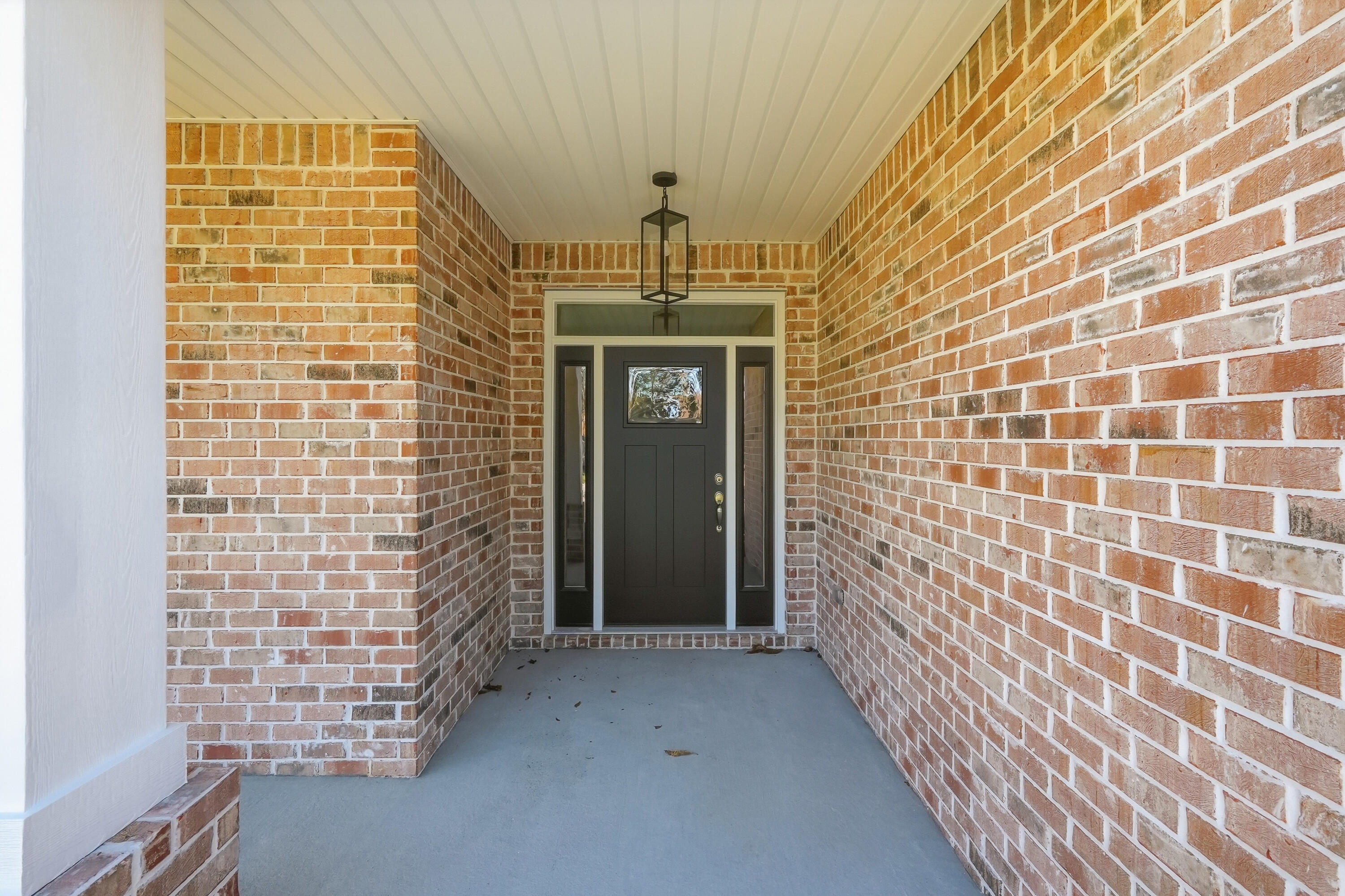 BEG NE COR OF SE1/4 W 1328.7 FT N 110 FT E 4 FT - Residential