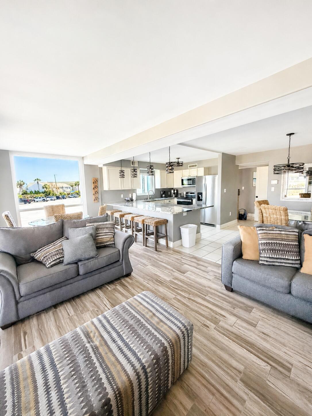 SHORELINE TOWERS 3 - Residential