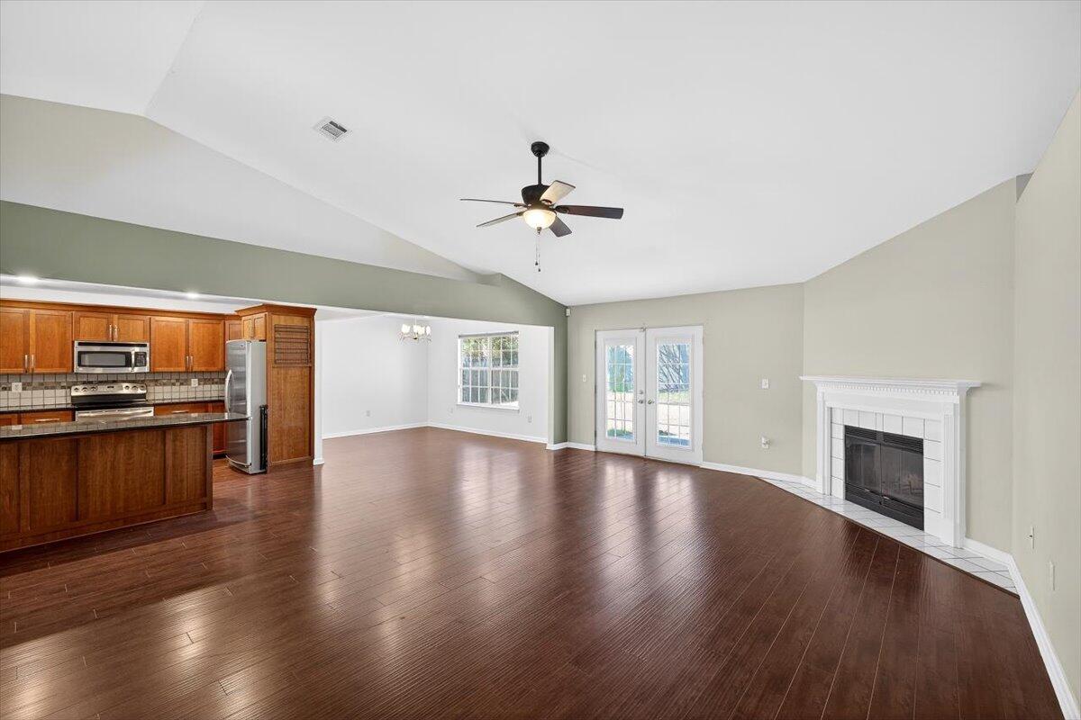 WESTVIEW ESTATES - Residential