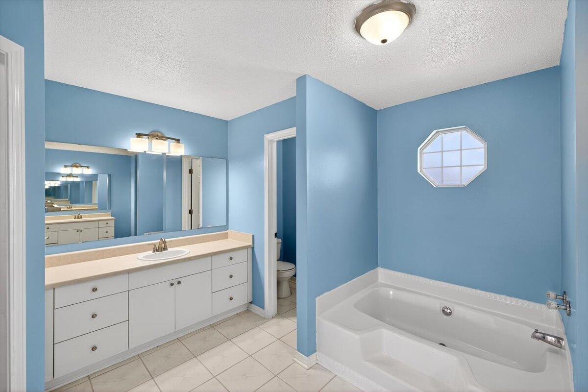 WESTVIEW ESTATES - Residential