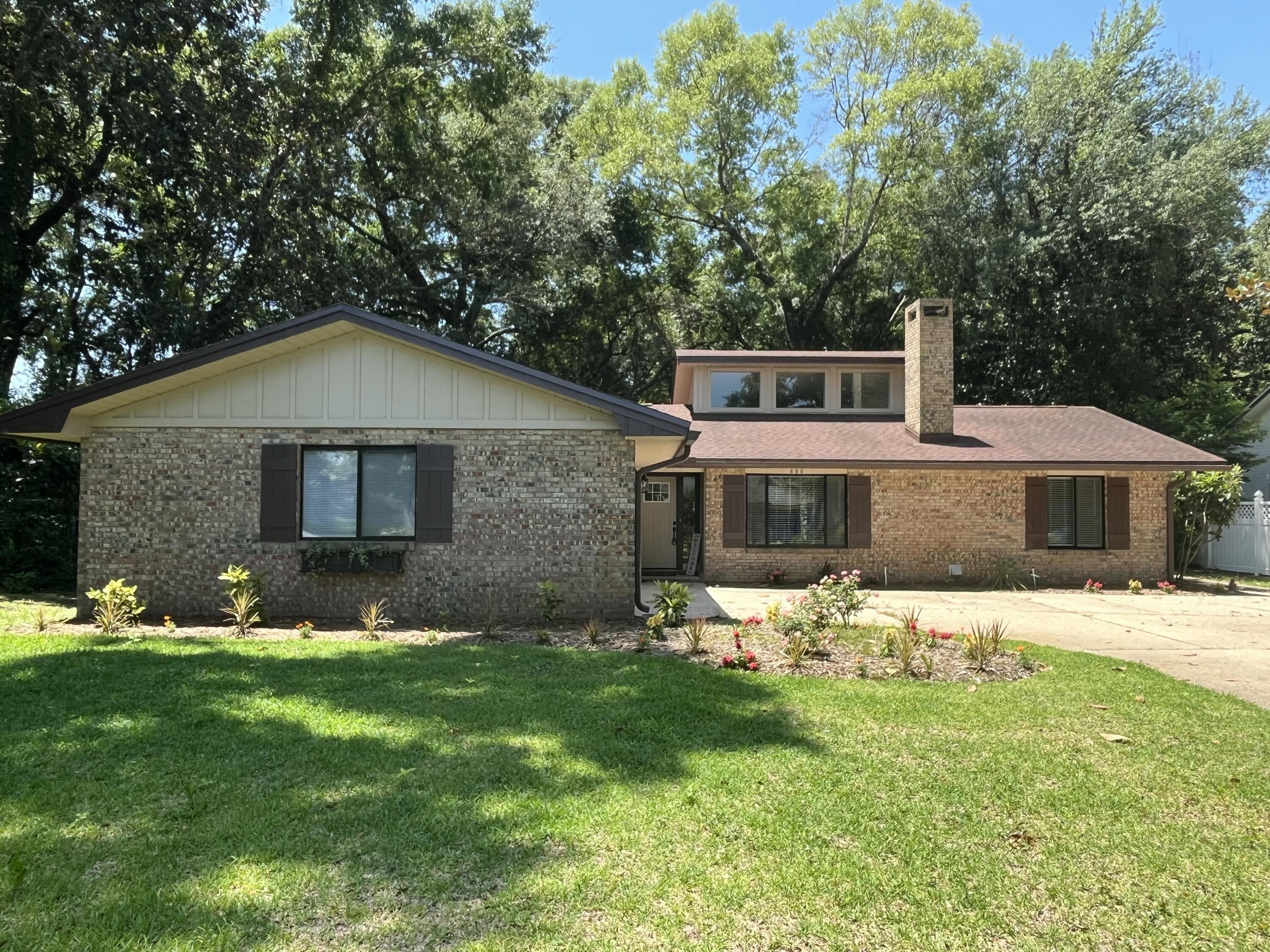 LANCASTER ESTATES - Residential