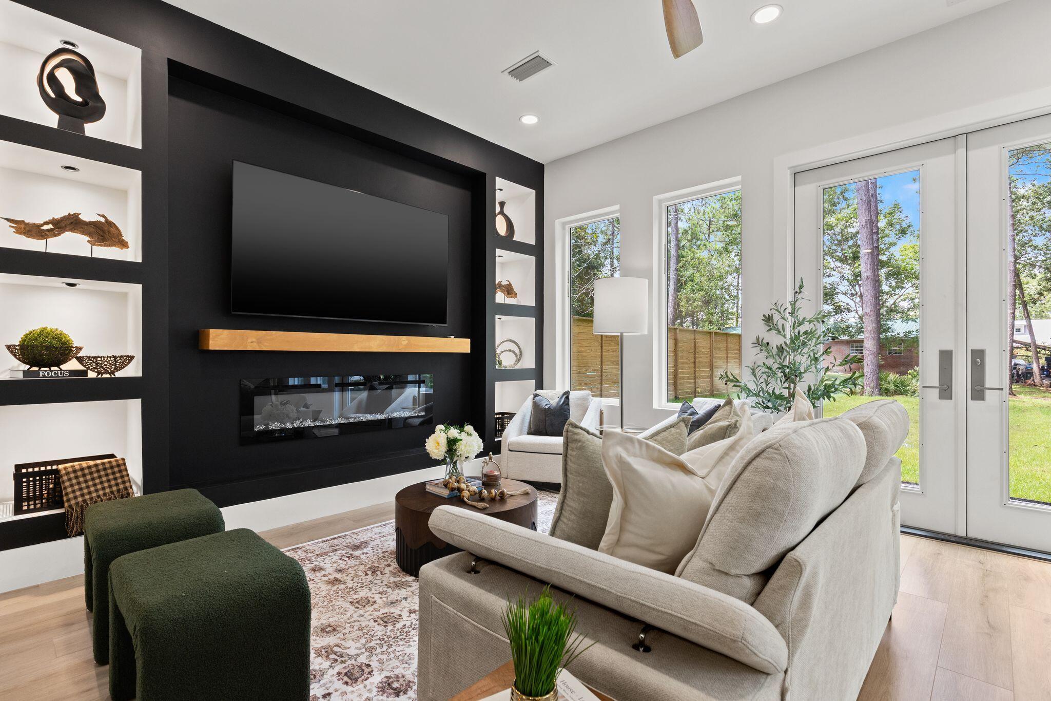 MAGNOLIA BEACH - Residential