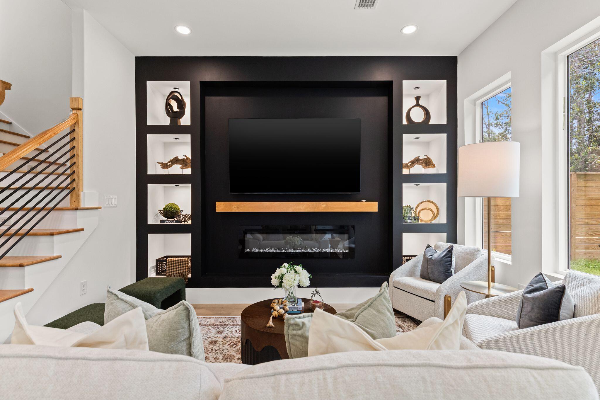 MAGNOLIA BEACH - Residential