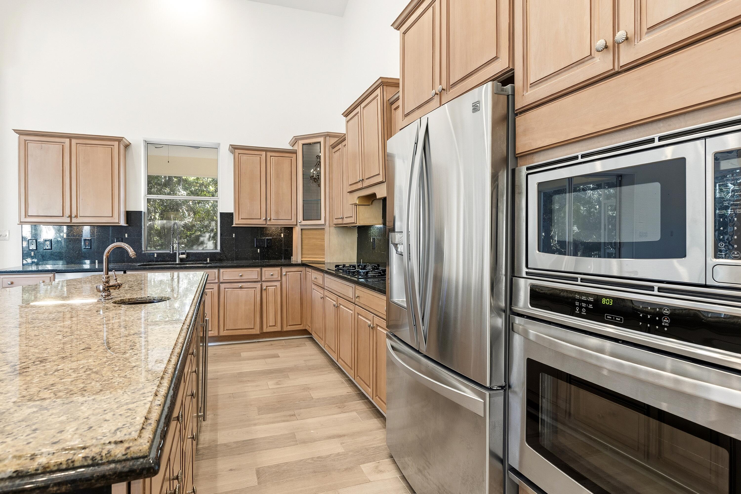 BURNT PINE - Residential Lease