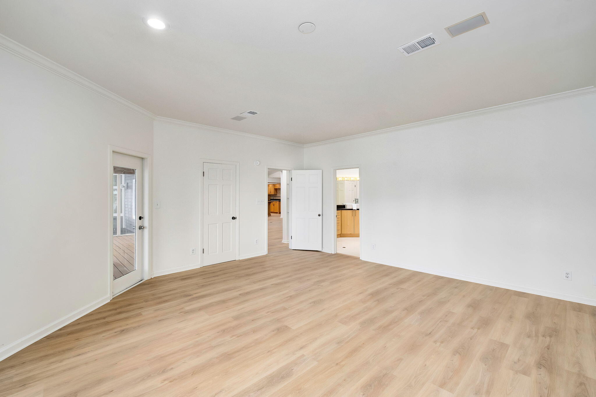 WOODLAND BAYOU ESTATES - Residential