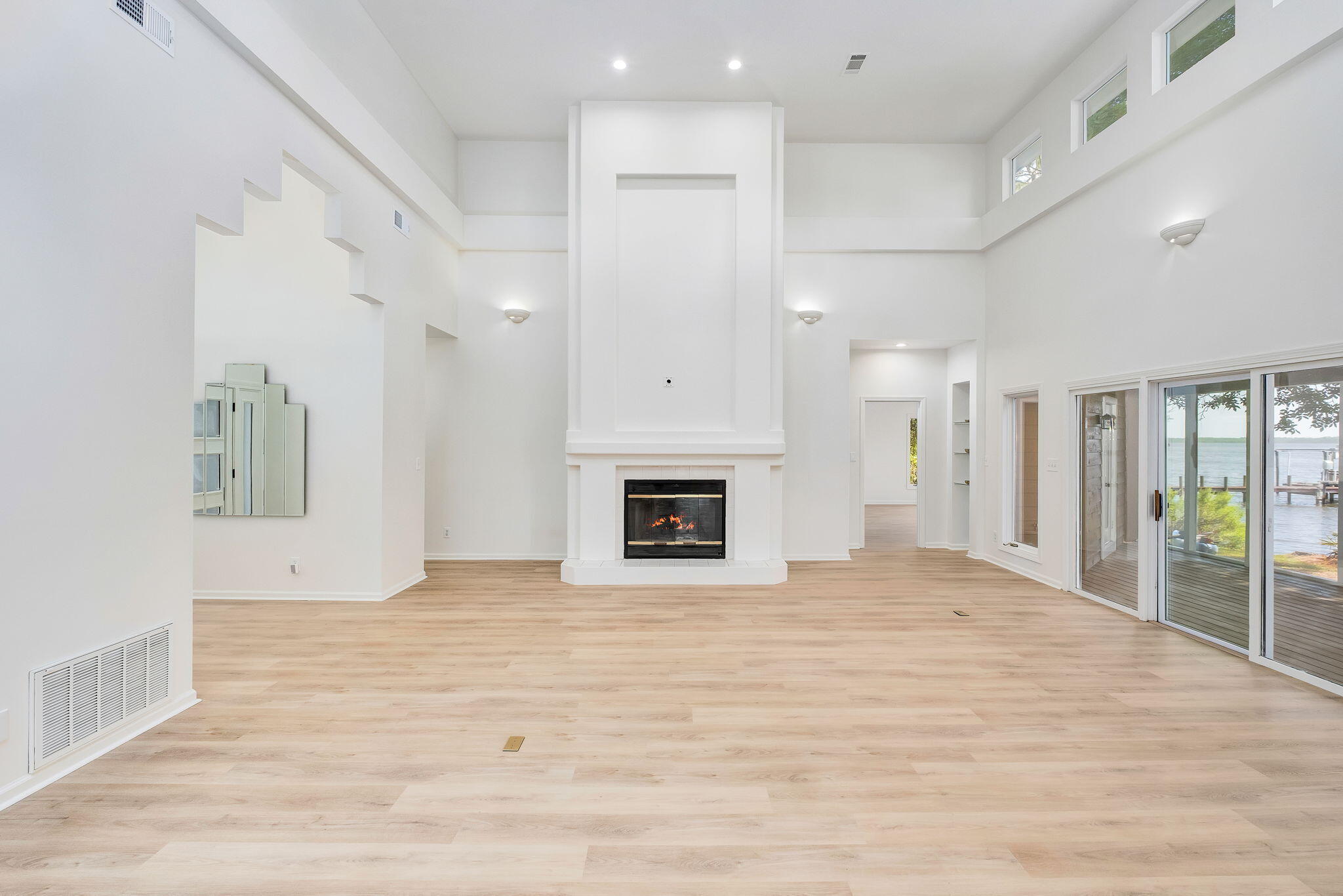 WOODLAND BAYOU ESTATES - Residential