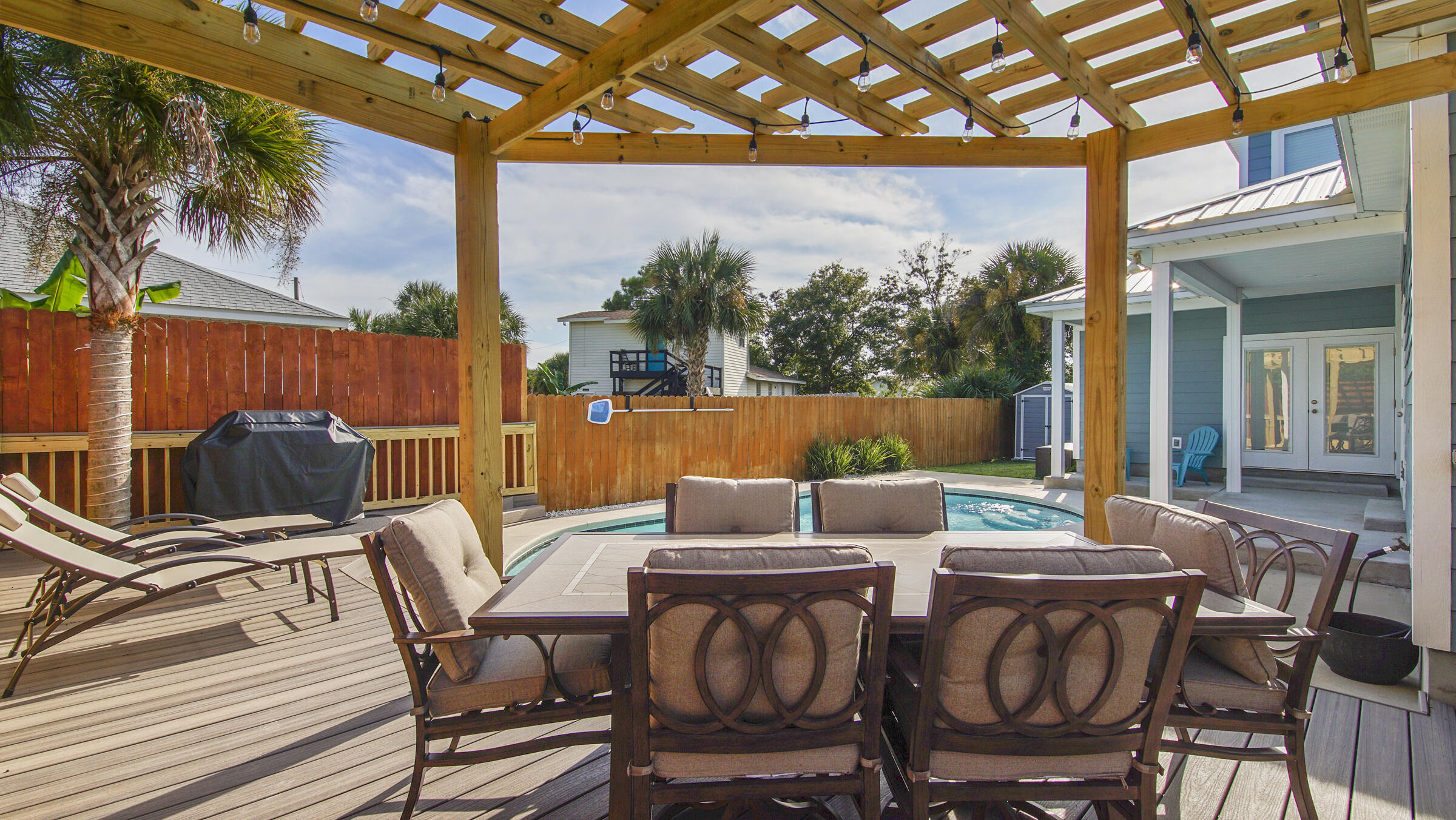 Treasure Island - Residential