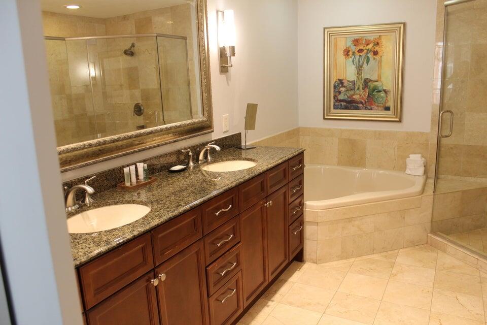 EMERALD GRANDE - Residential