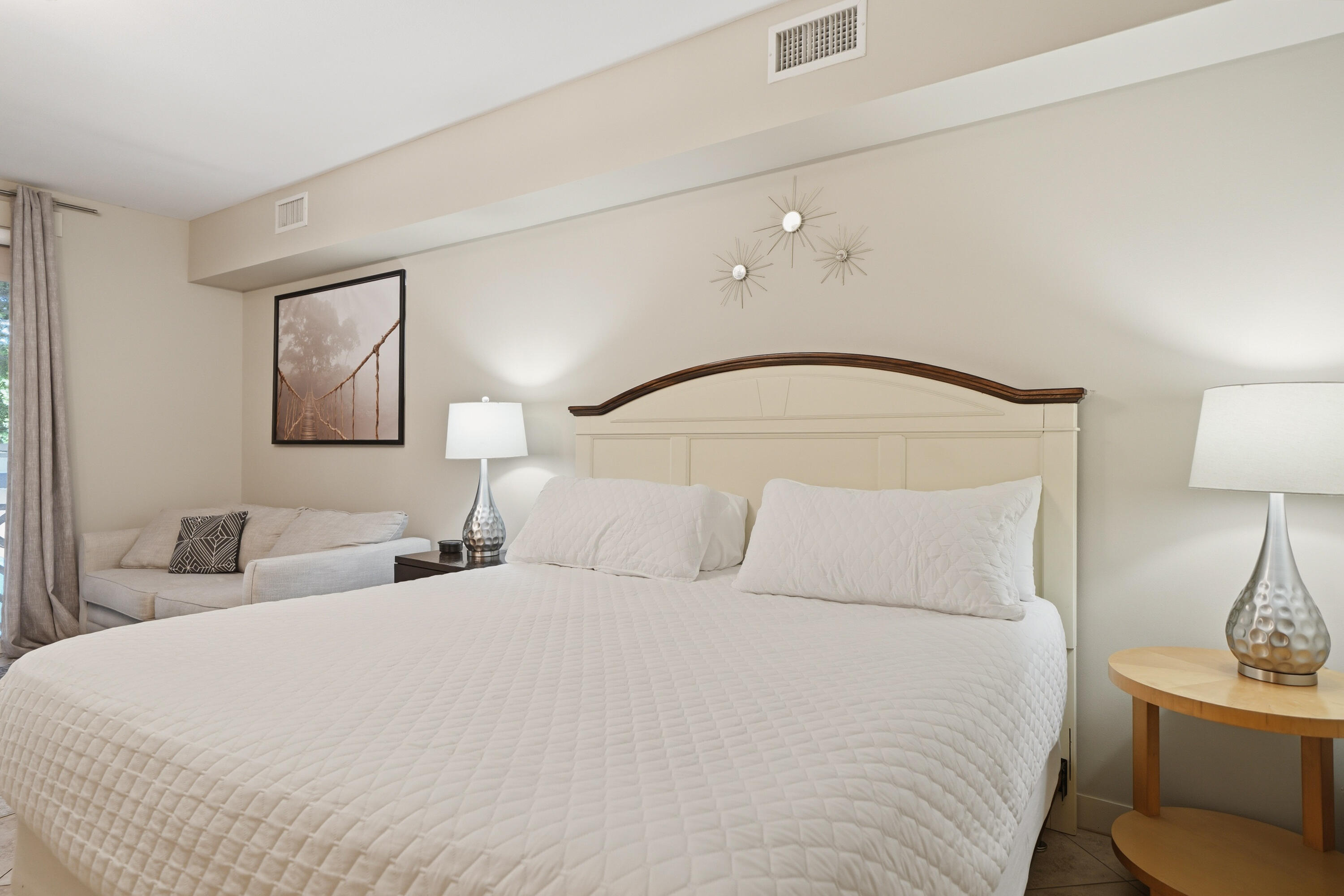 BAHIA CONDO - Residential