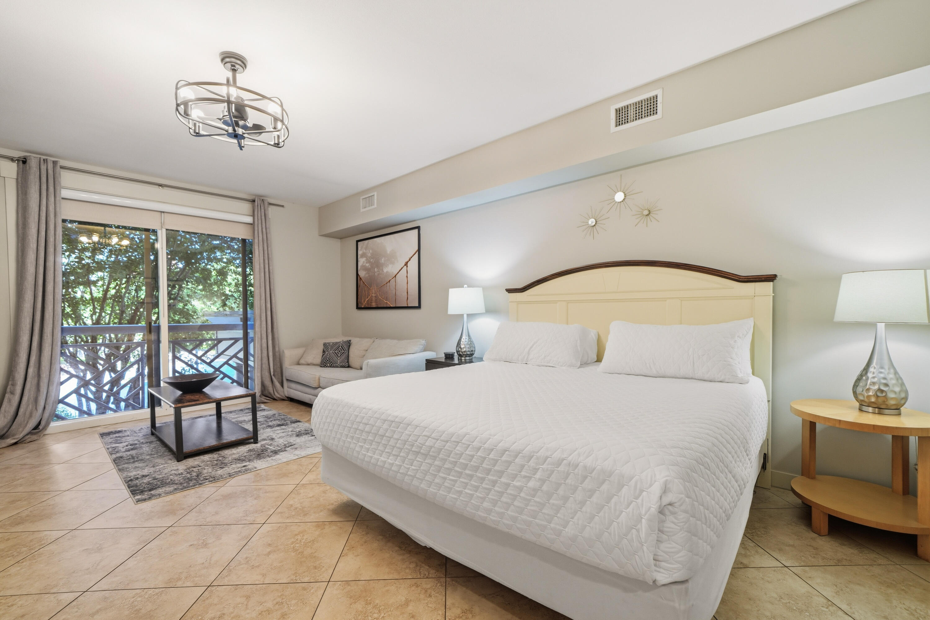 BAHIA CONDO - Residential