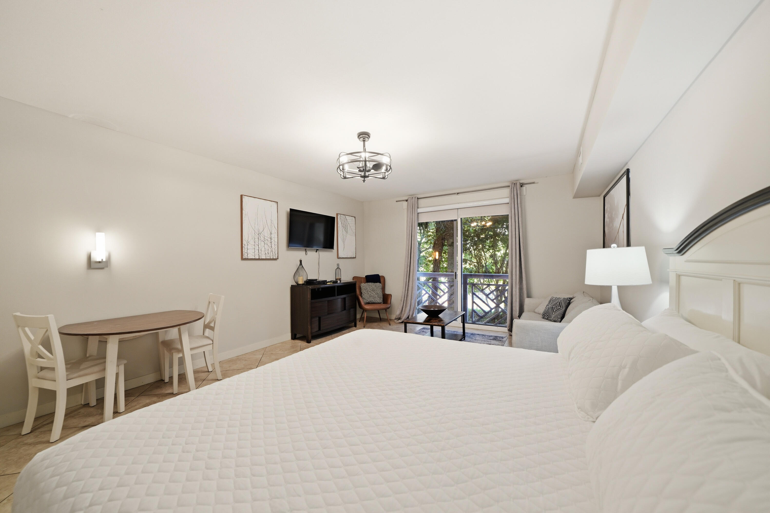 BAHIA CONDO - Residential