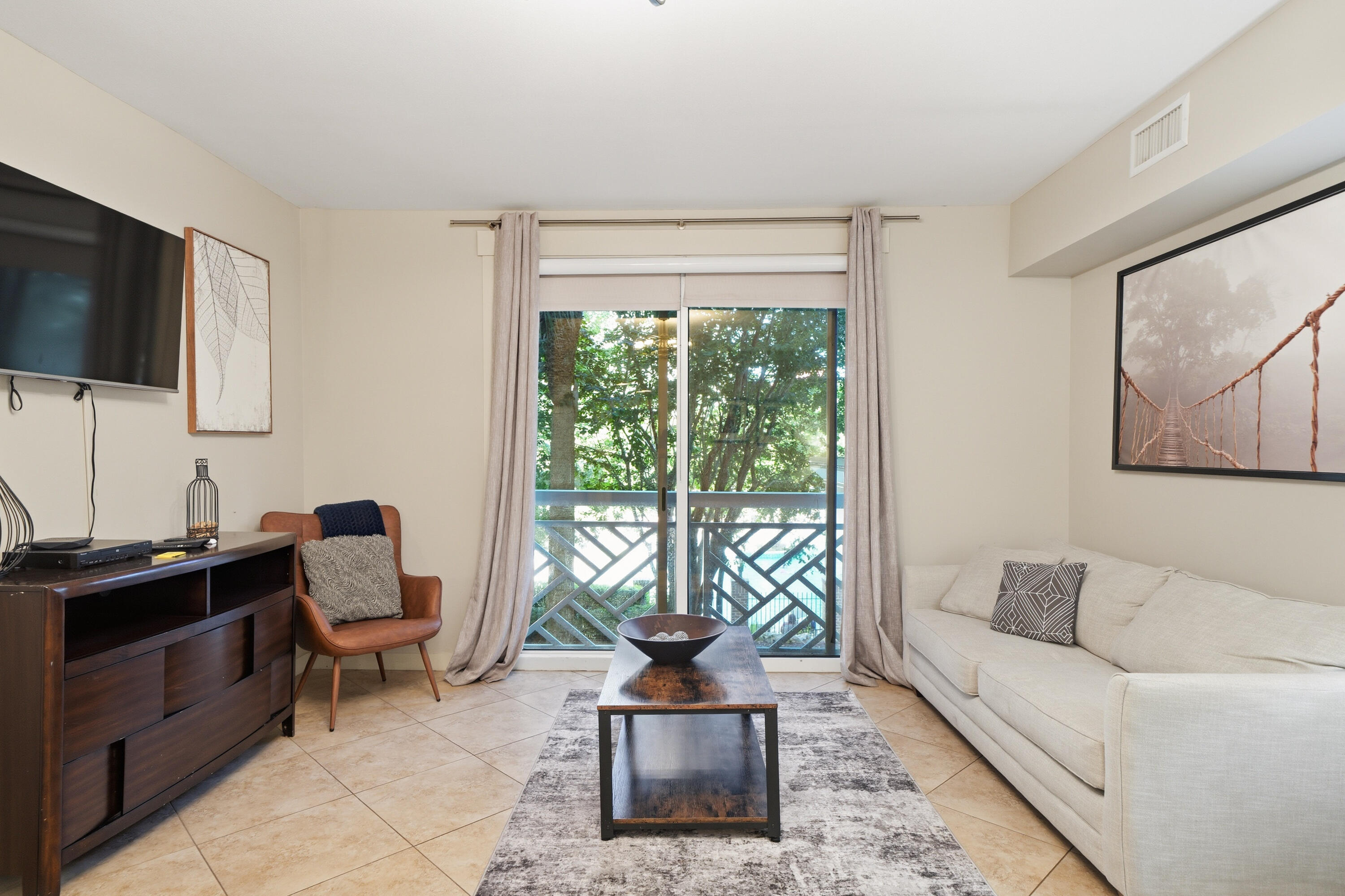 BAHIA CONDO - Residential