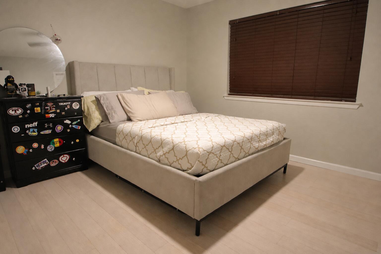 COUNTRY CLUB ESTATES - Residential