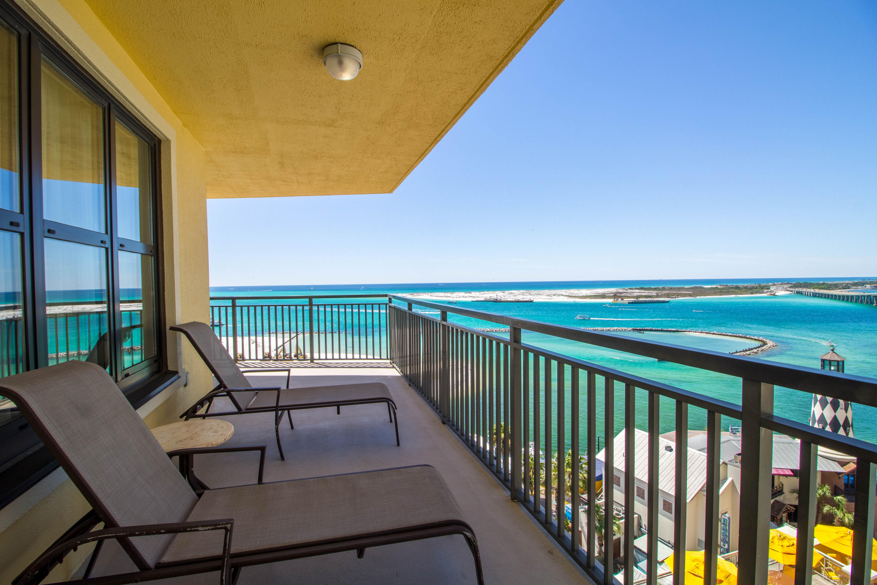 EMERALD GRANDE - Residential