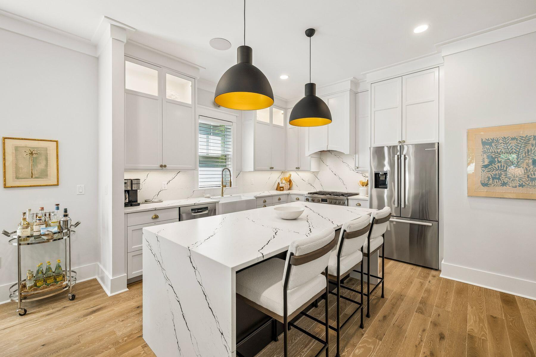 FOREST LAKES - Residential