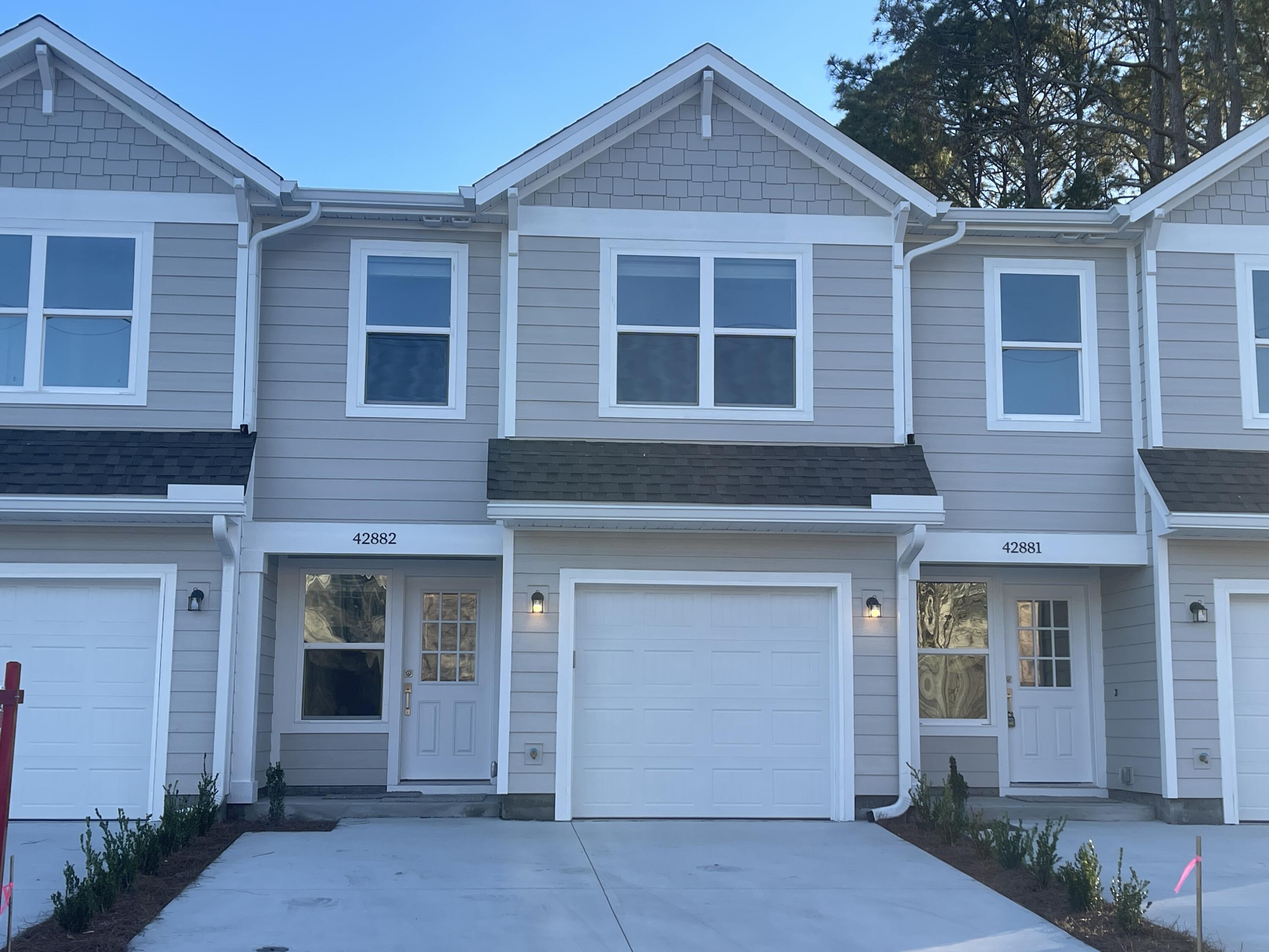 BLUEWATER COMMON - Residential Lease