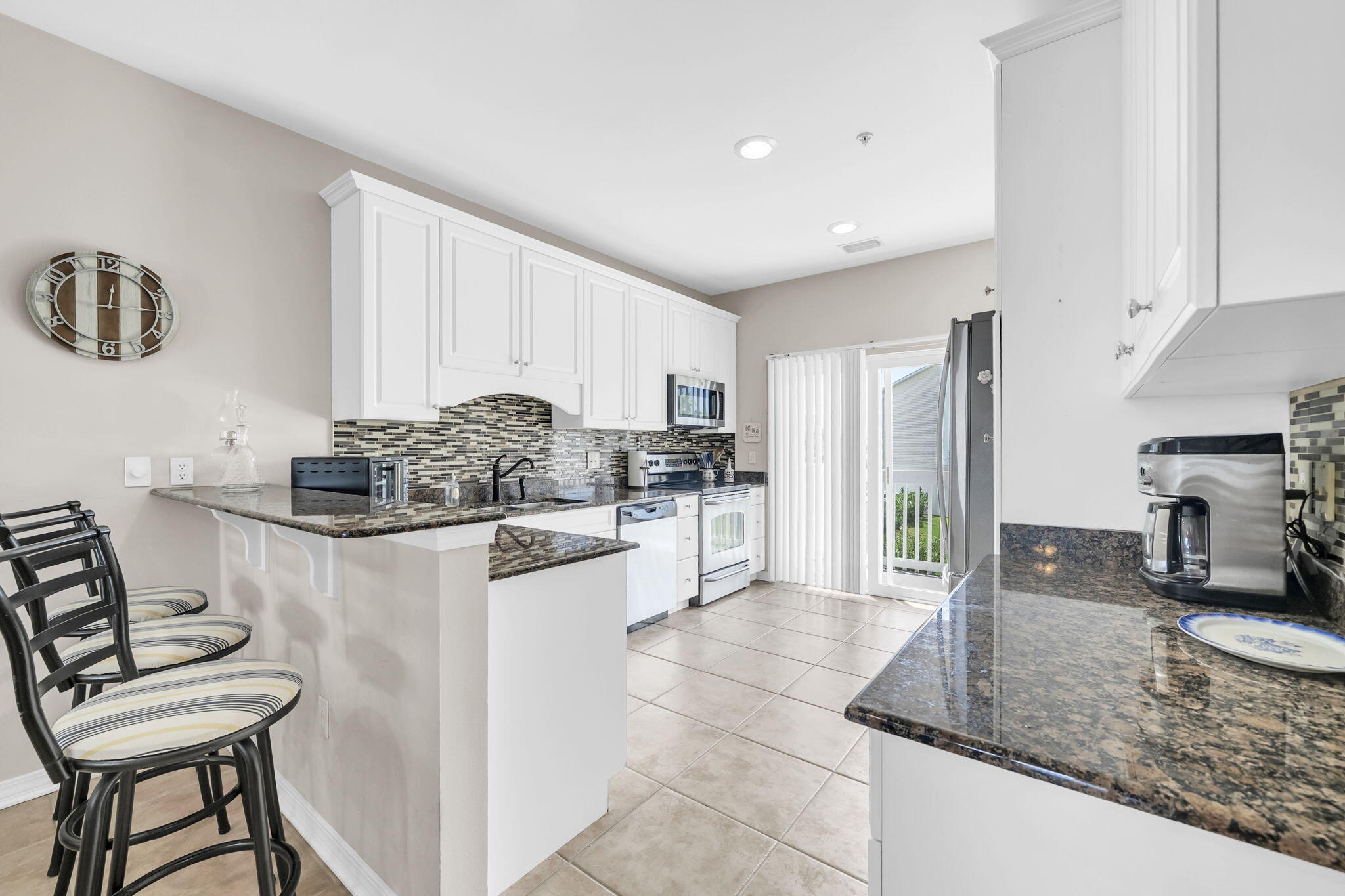 PARADISE POINT T/H - Residential