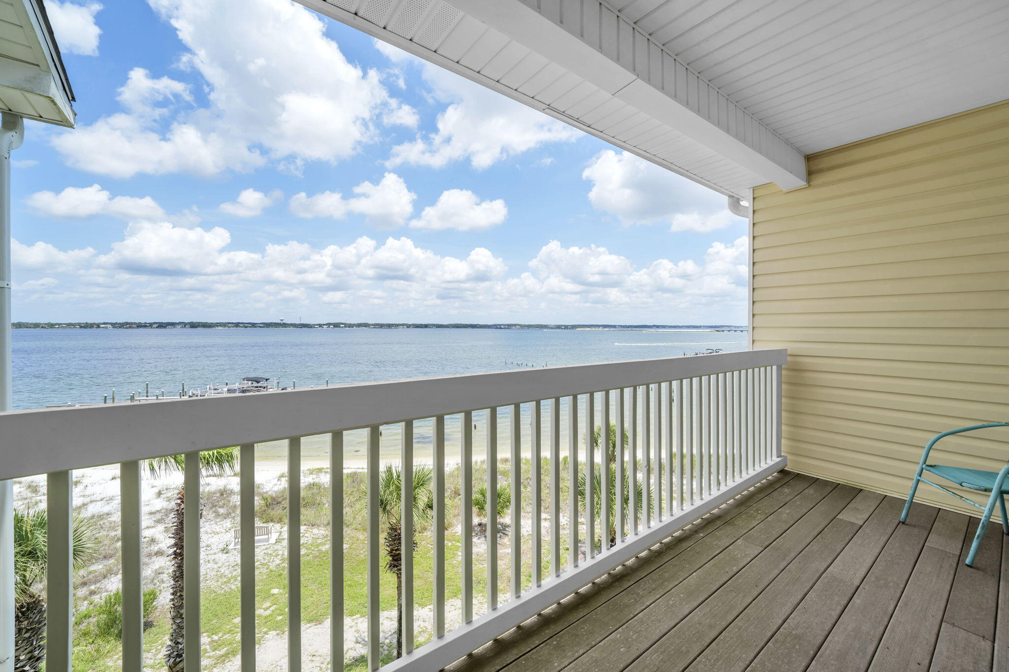 PARADISE POINT T/H - Residential