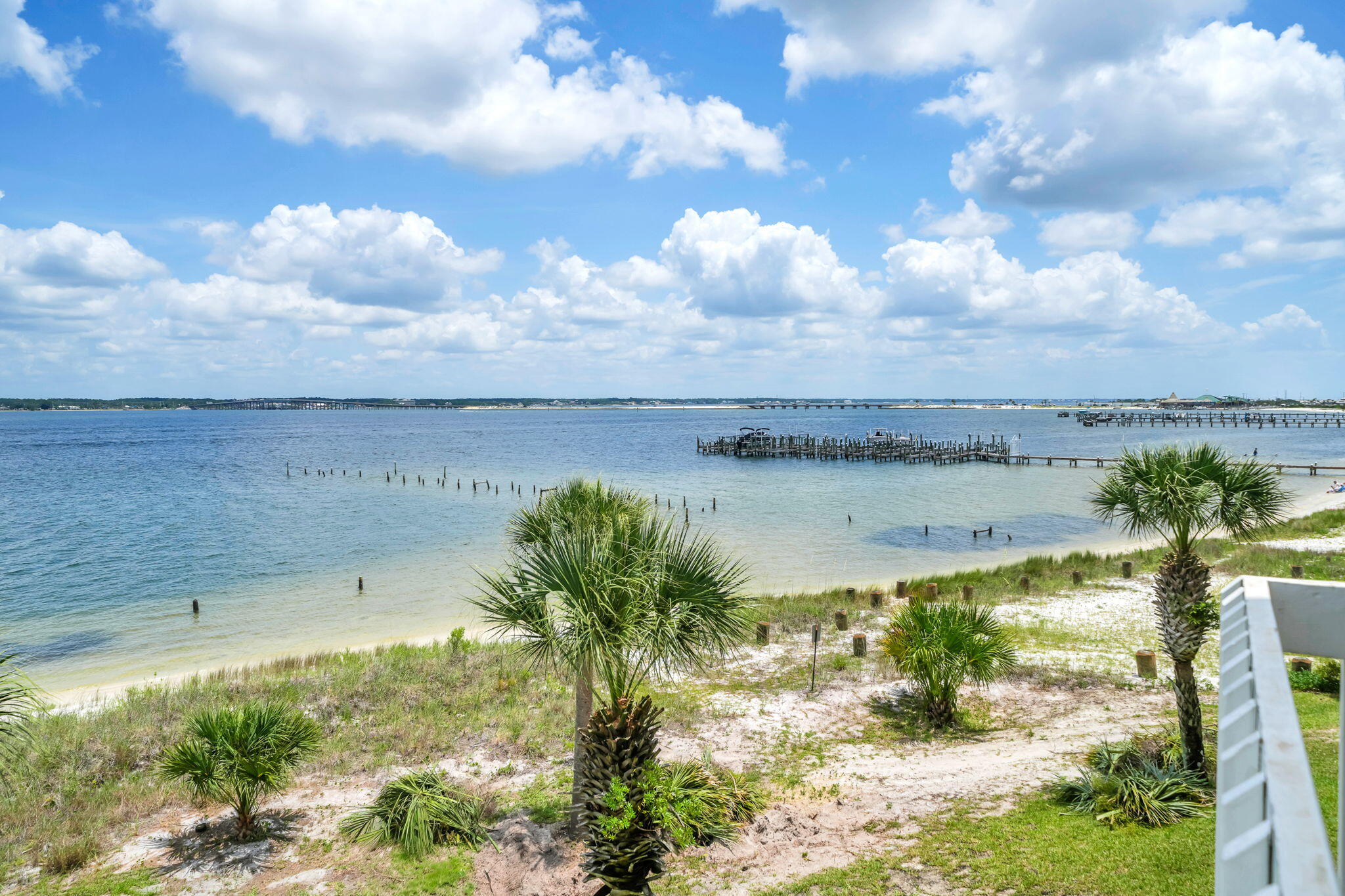 PARADISE POINT T/H - Residential