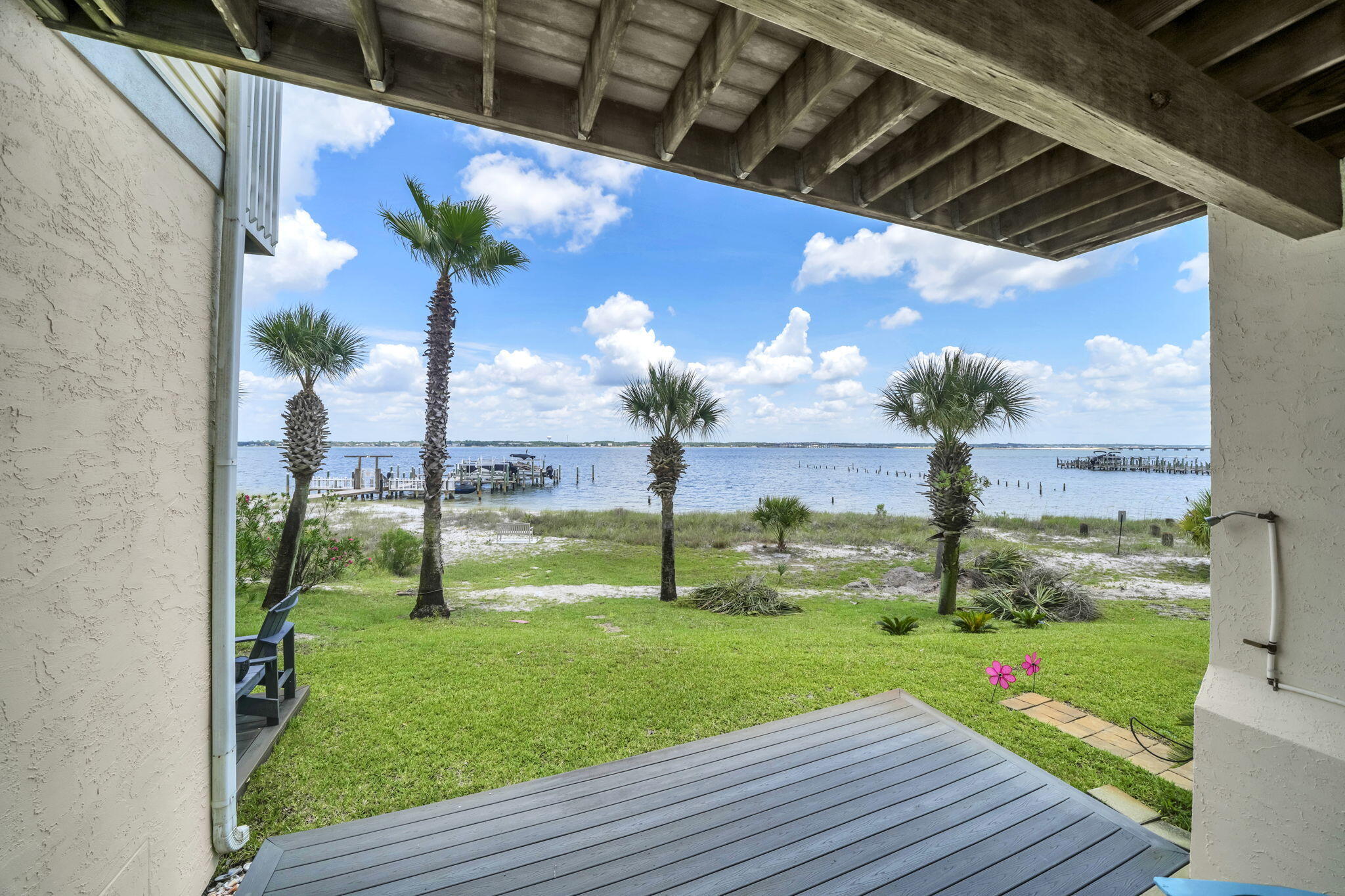 PARADISE POINT T/H - Residential