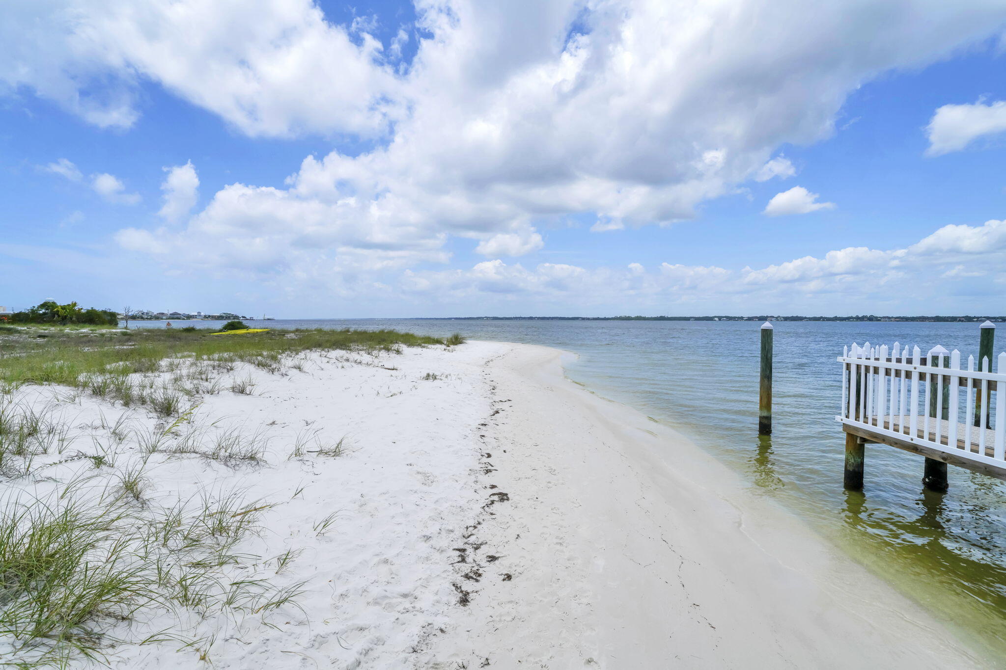 PARADISE POINT T/H - Residential