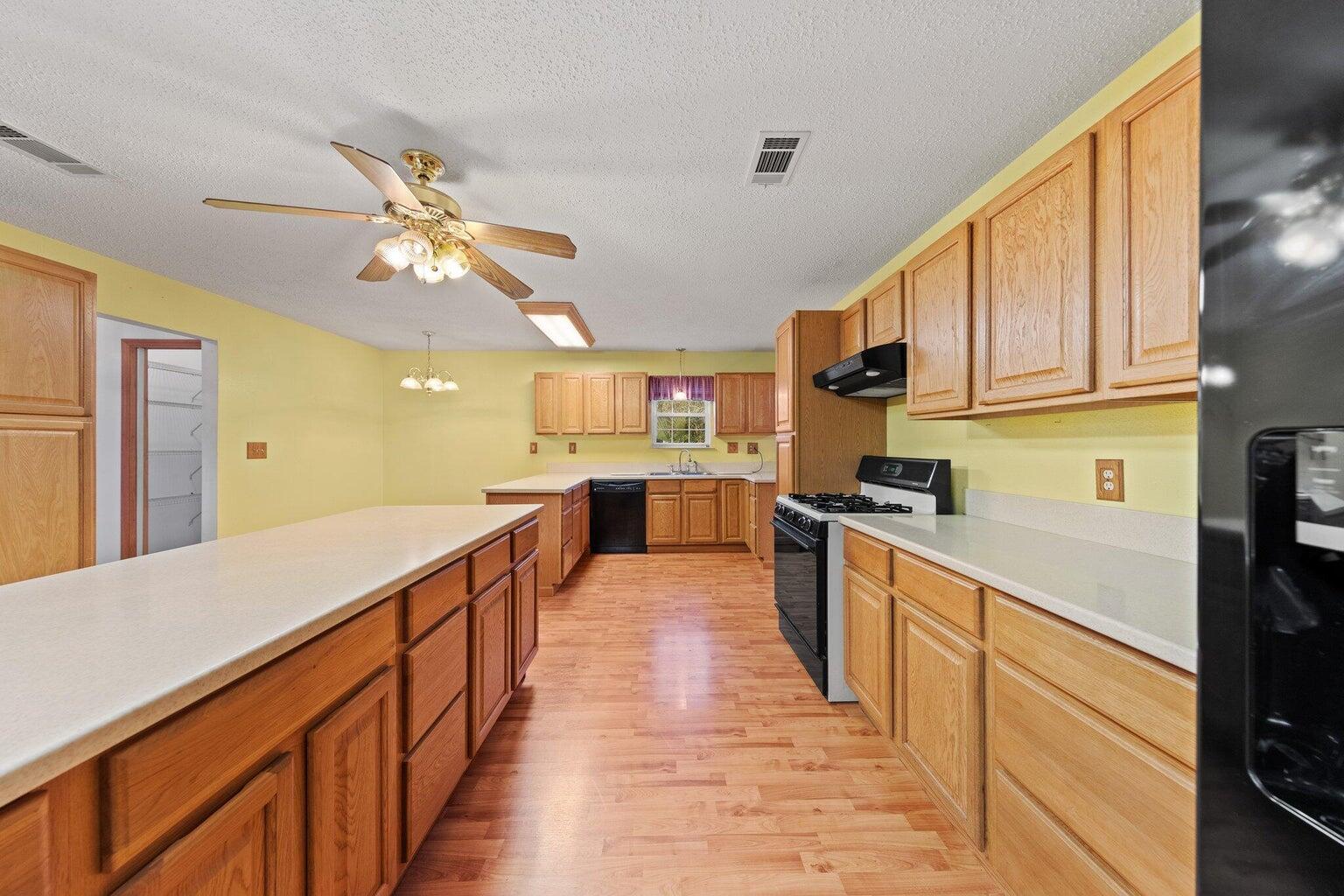 METES & BOUNDS - Residential Lease