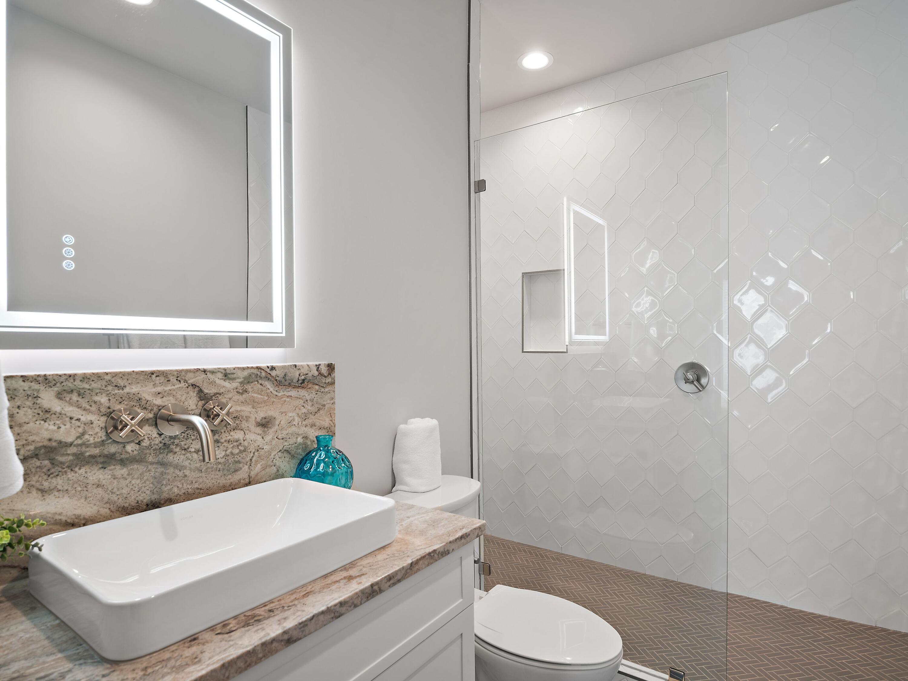 DeLuna Place Townhomes - Residential