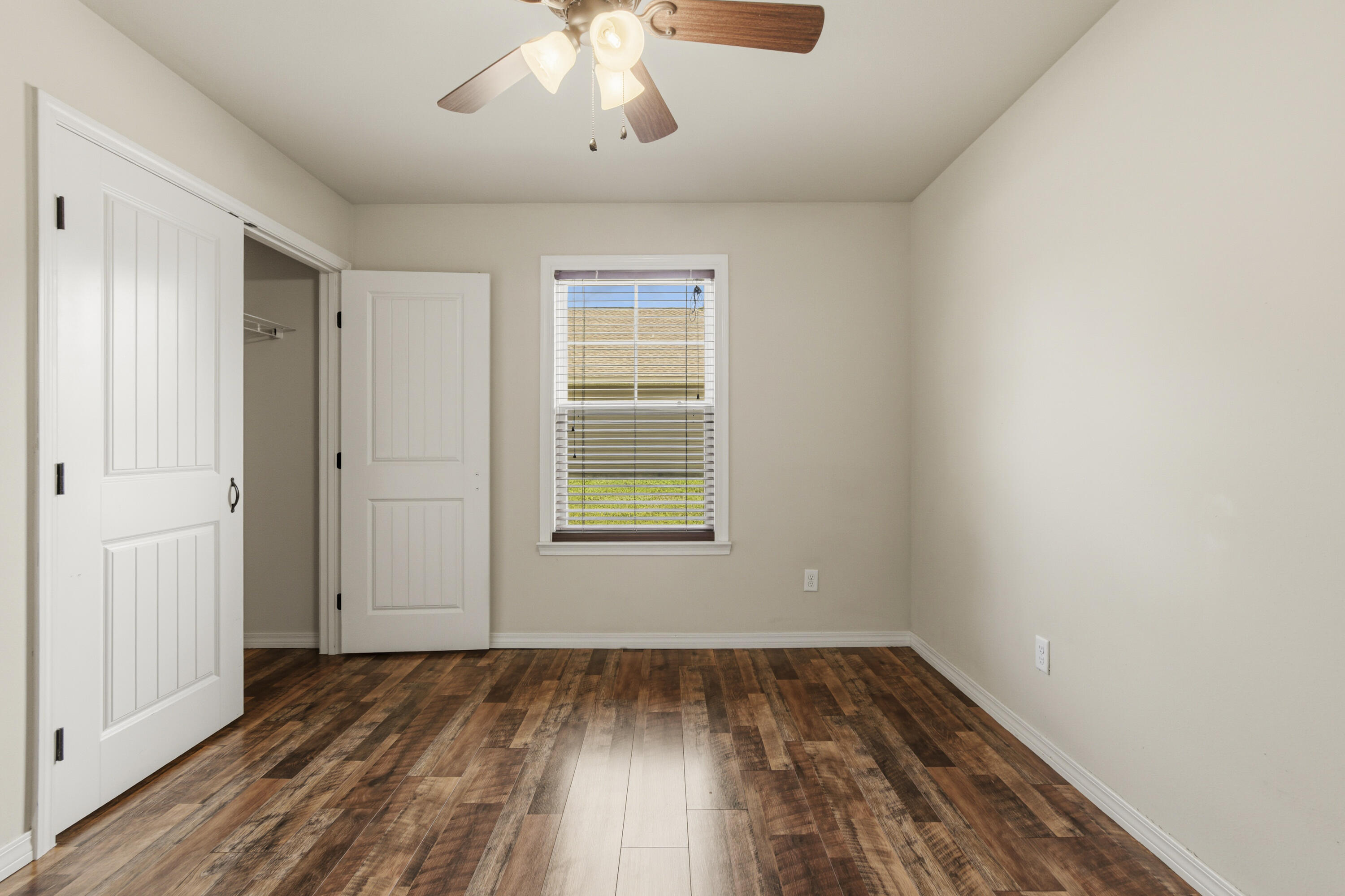 HUNTERS RIDGE - Residential