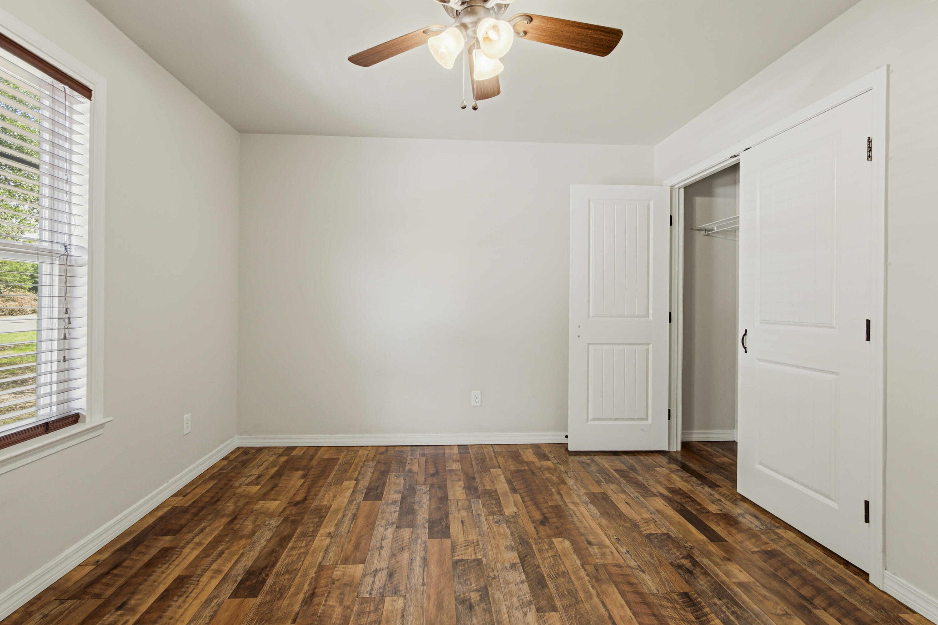 HUNTERS RIDGE - Residential